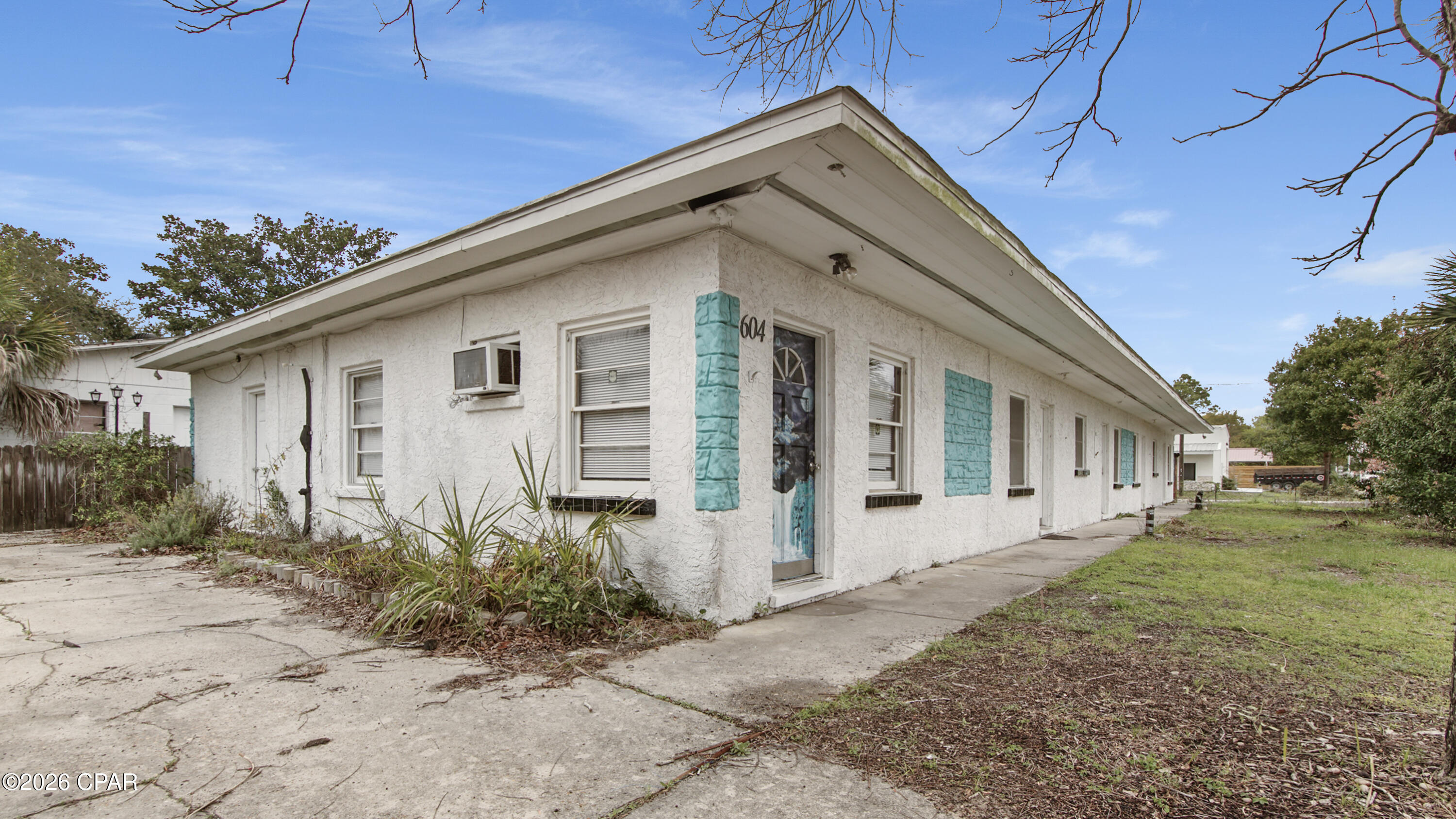 Hutchison's 1st To Bahama Bch - Residential