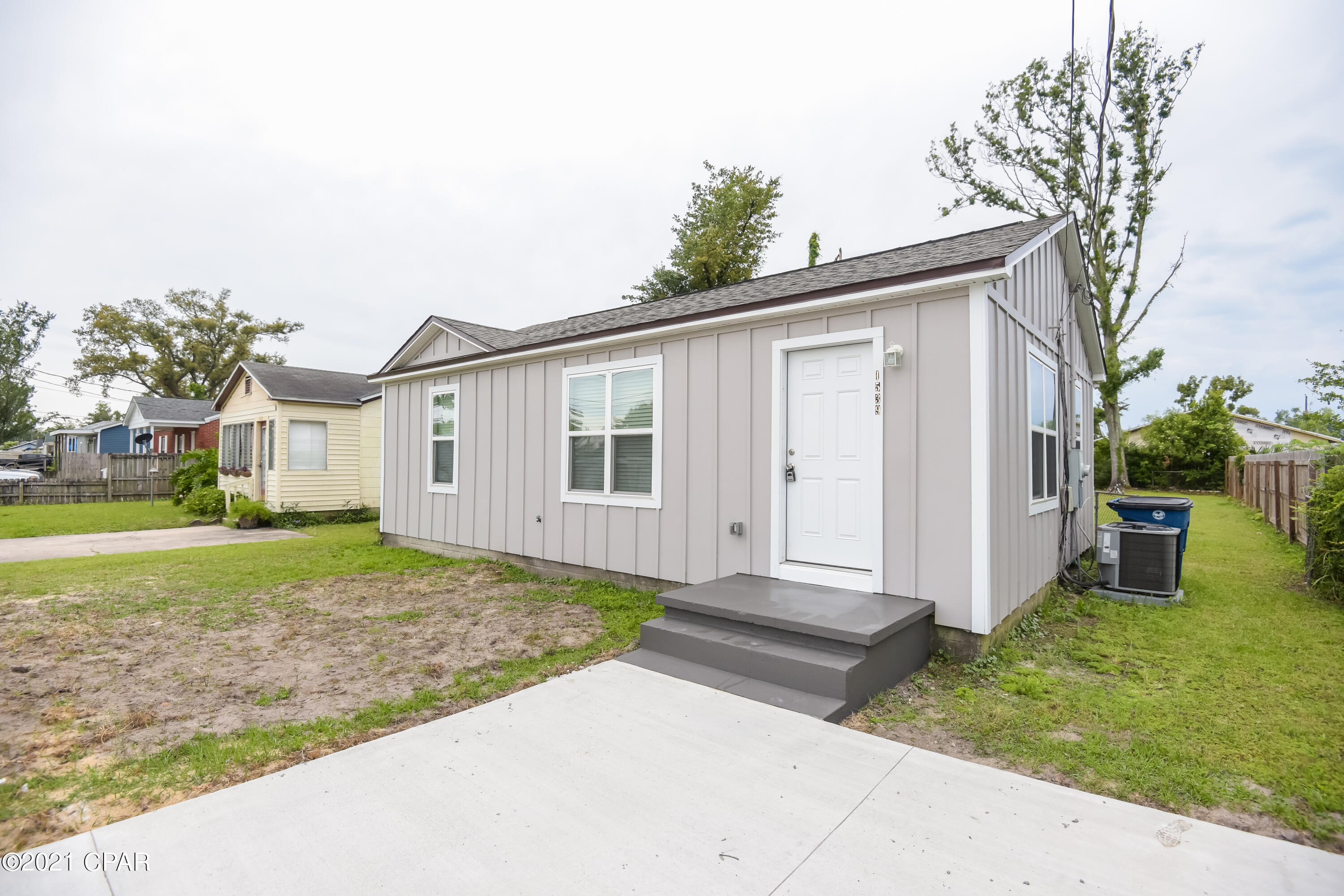 [No Recorded Subdiv] - Residential Lease