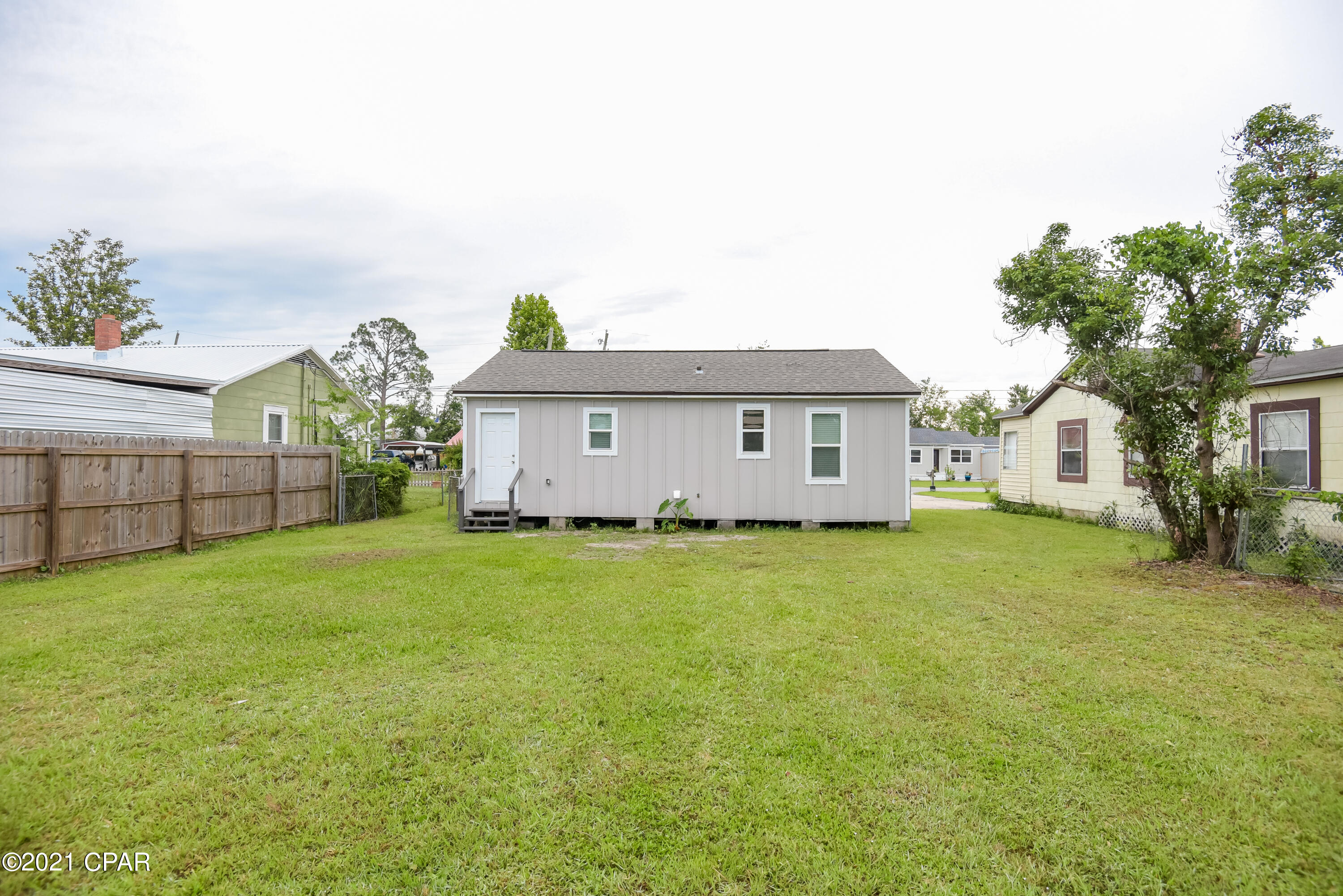 [No Recorded Subdiv] - Residential Lease