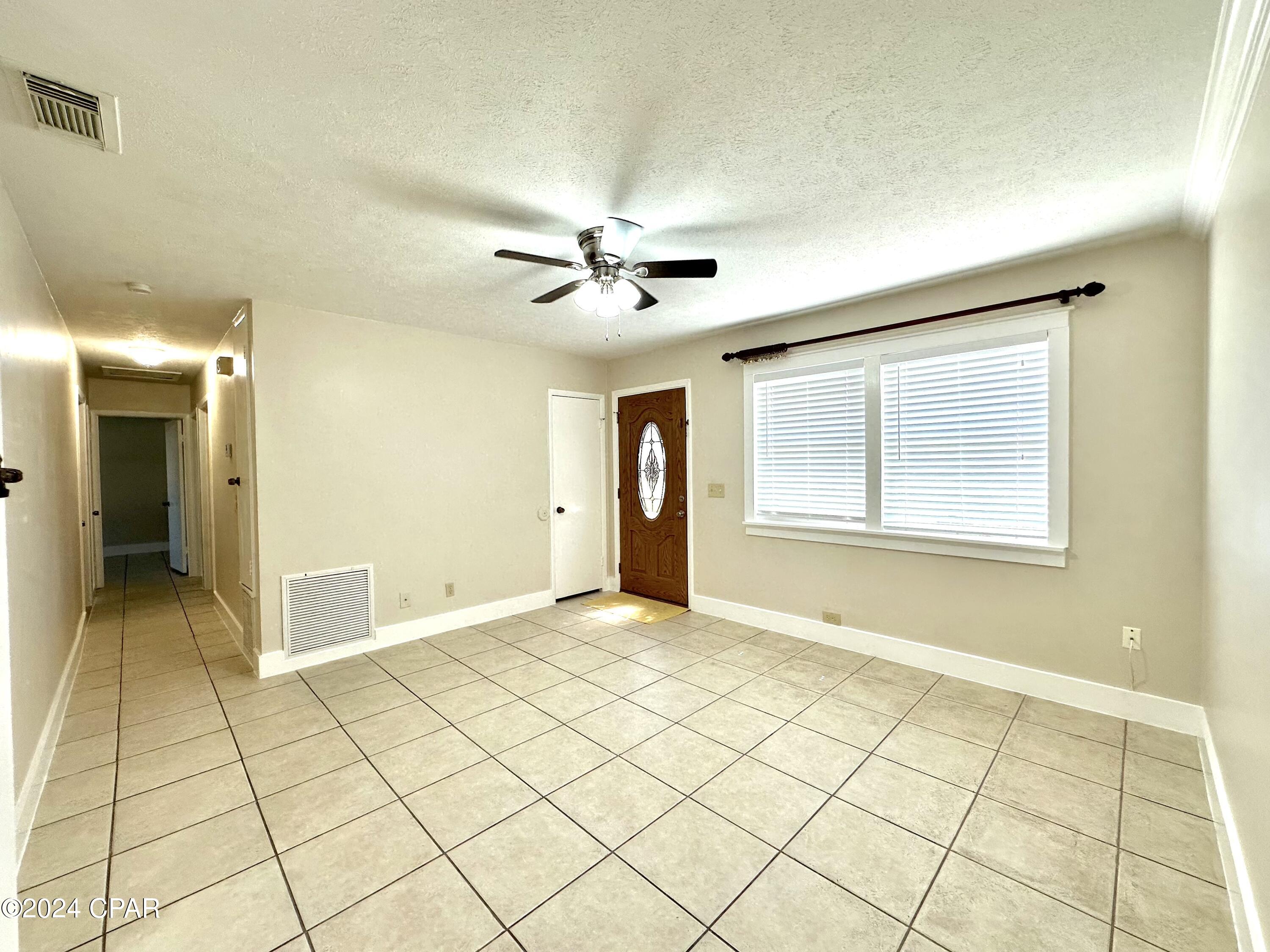 El Centro Beach - Residential Lease