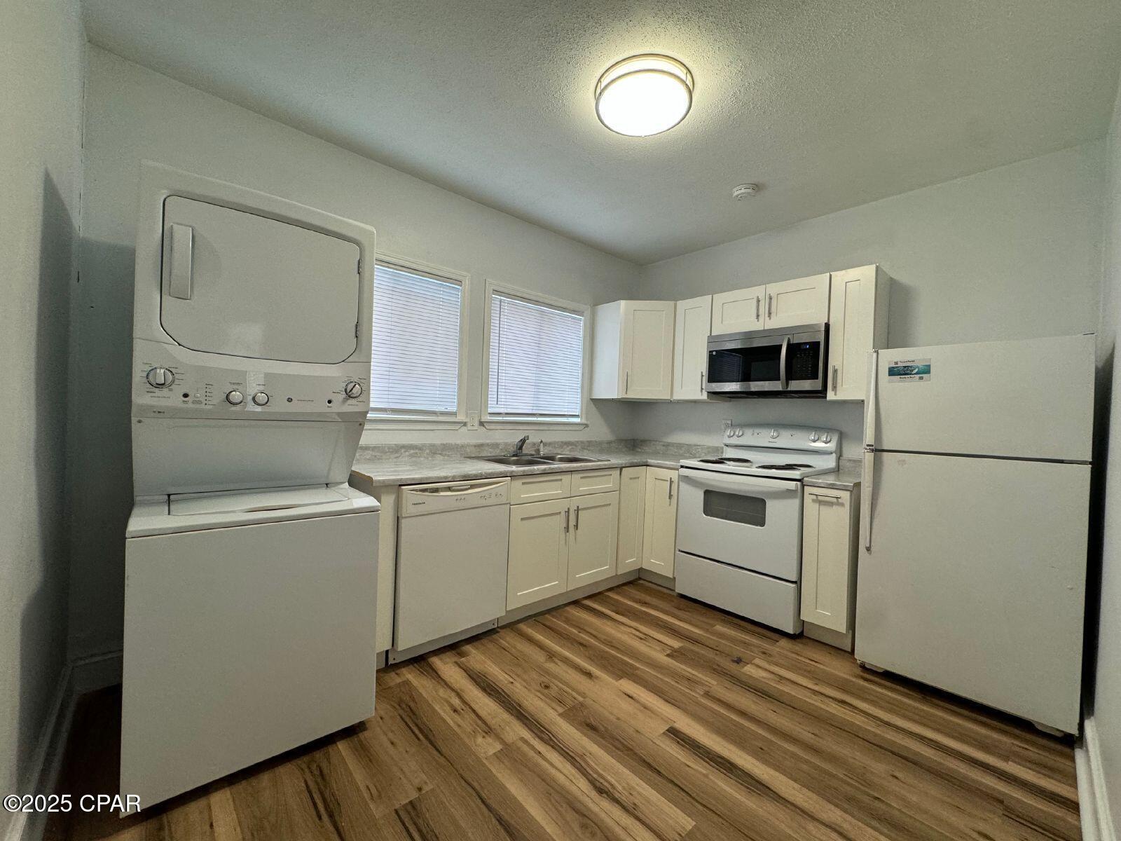 [No Recorded Subdiv] - Residential Lease