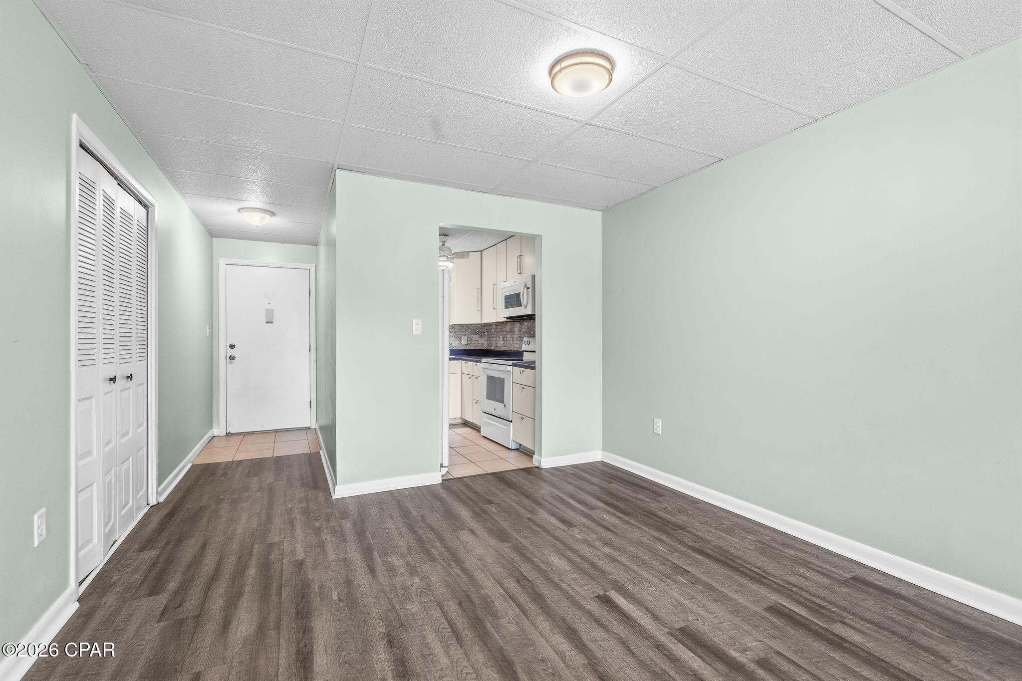 Bay Club Condo Ph 2 - Residential Lease