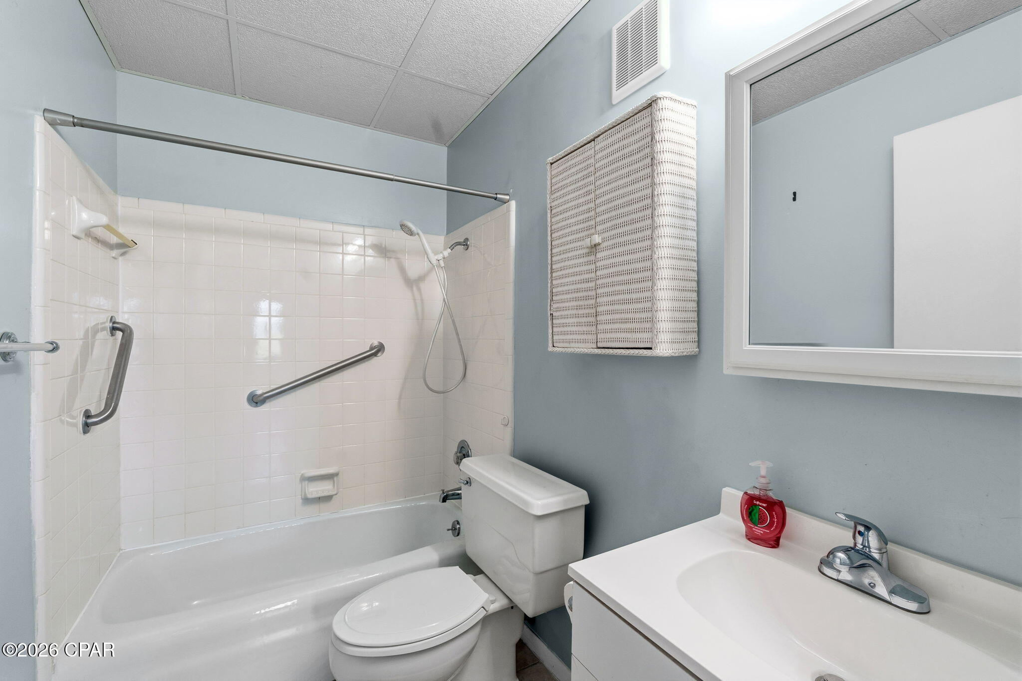 Bay Club Condo Ph 2 - Residential Lease