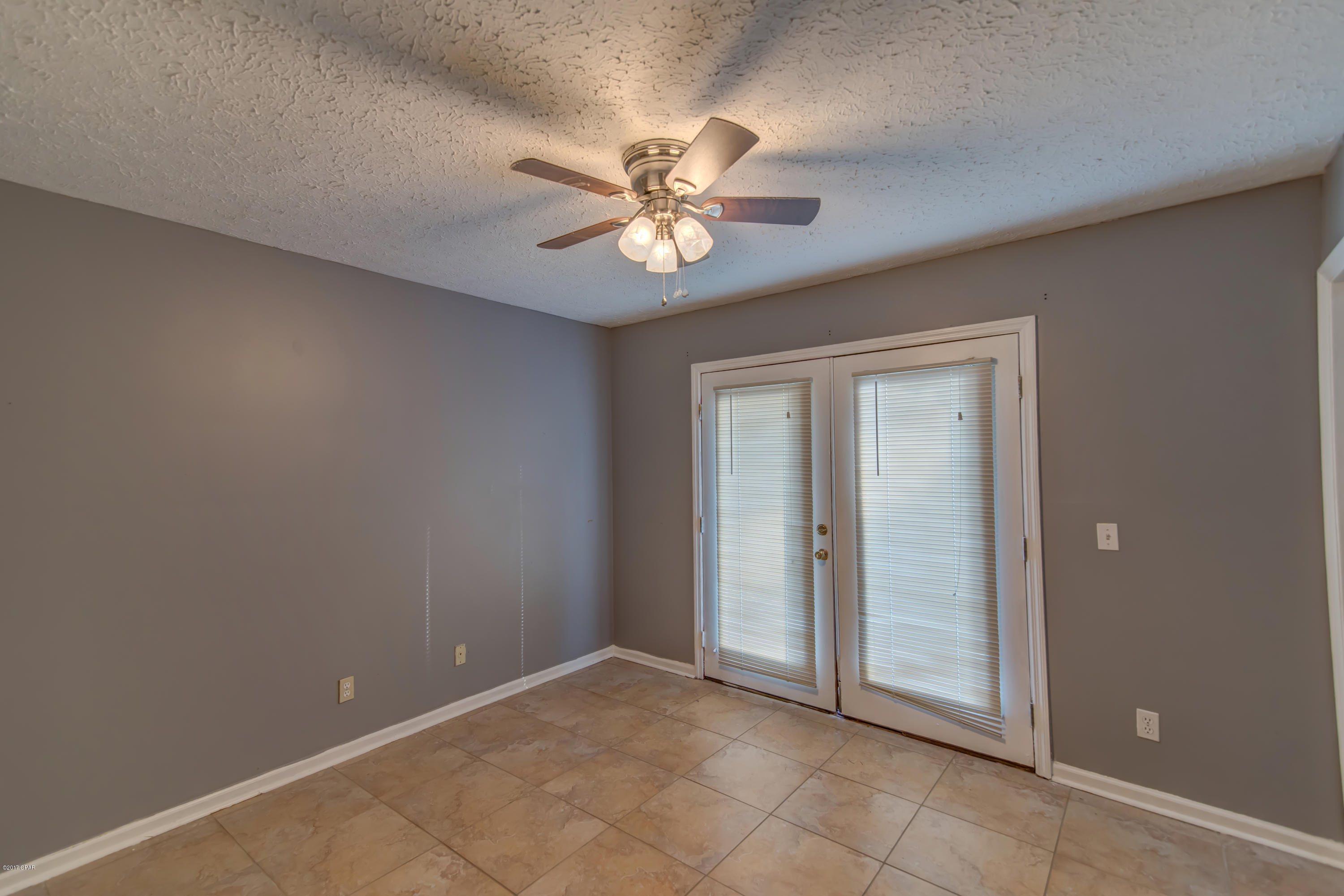 Hutchison's 1st To Bahama Bch - Residential Lease