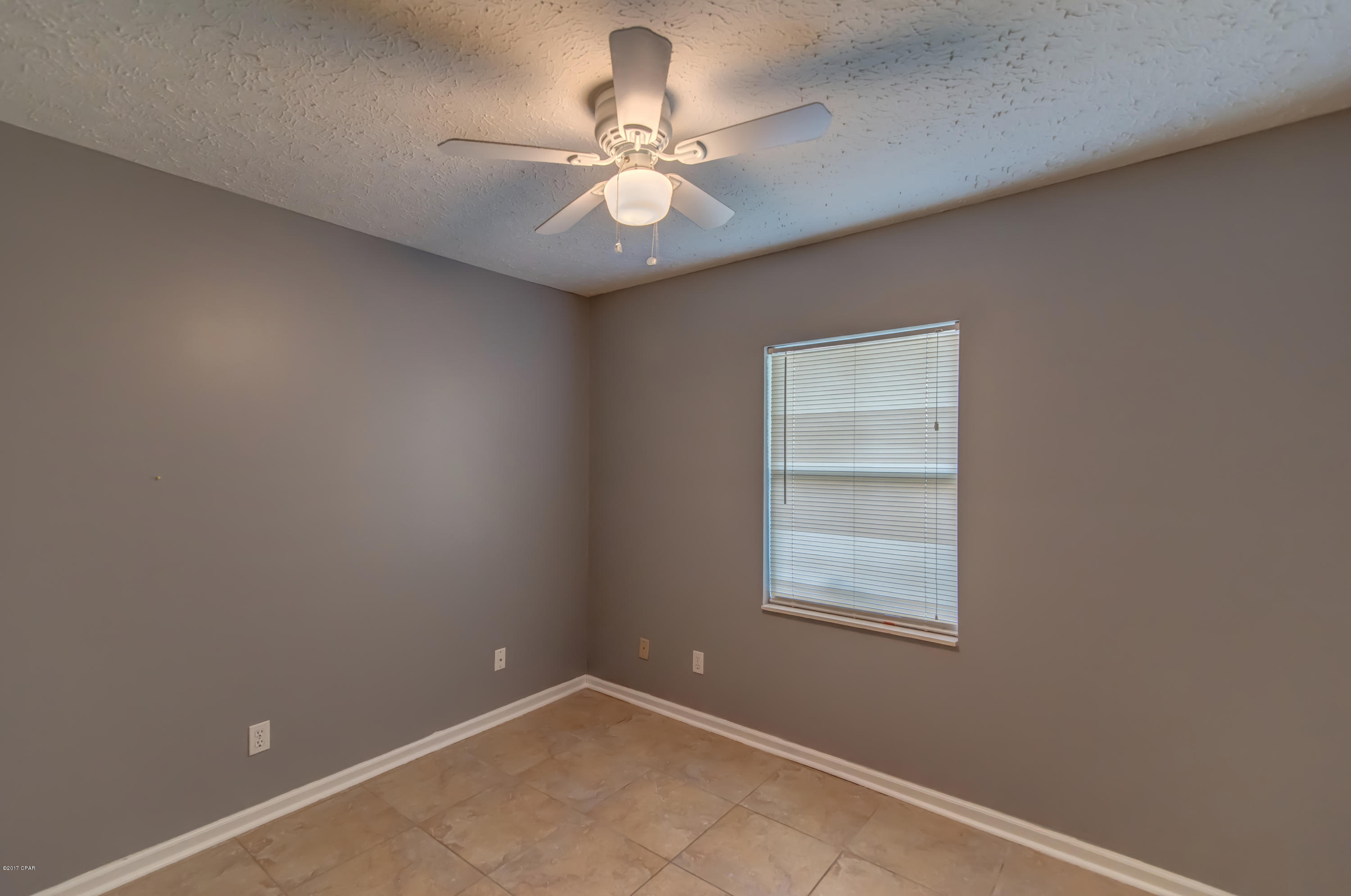 Hutchison's 1st To Bahama Bch - Residential Lease