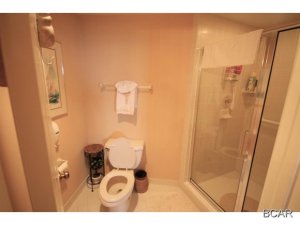 Summerwinds Condo - Residential