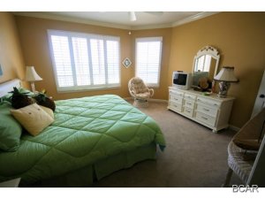Summerwinds Condo - Residential