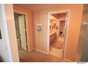 Summerwinds Condo - Residential