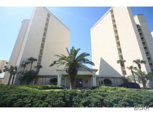 Summerwinds Condo - Residential