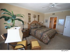 Summerwinds Condo - Residential