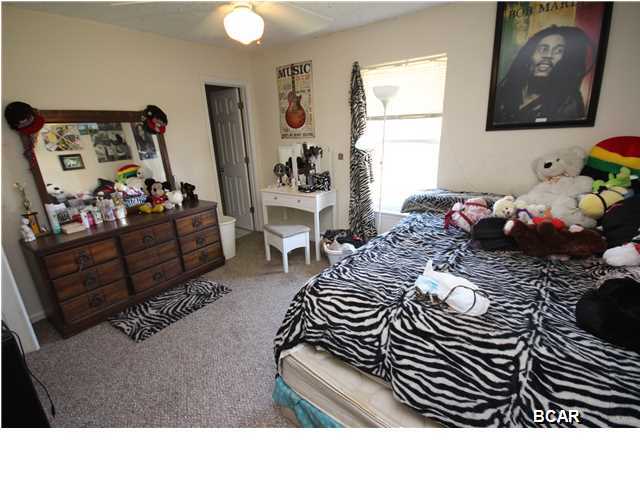Hutchison's 2nd To Bahama Bch - Residential