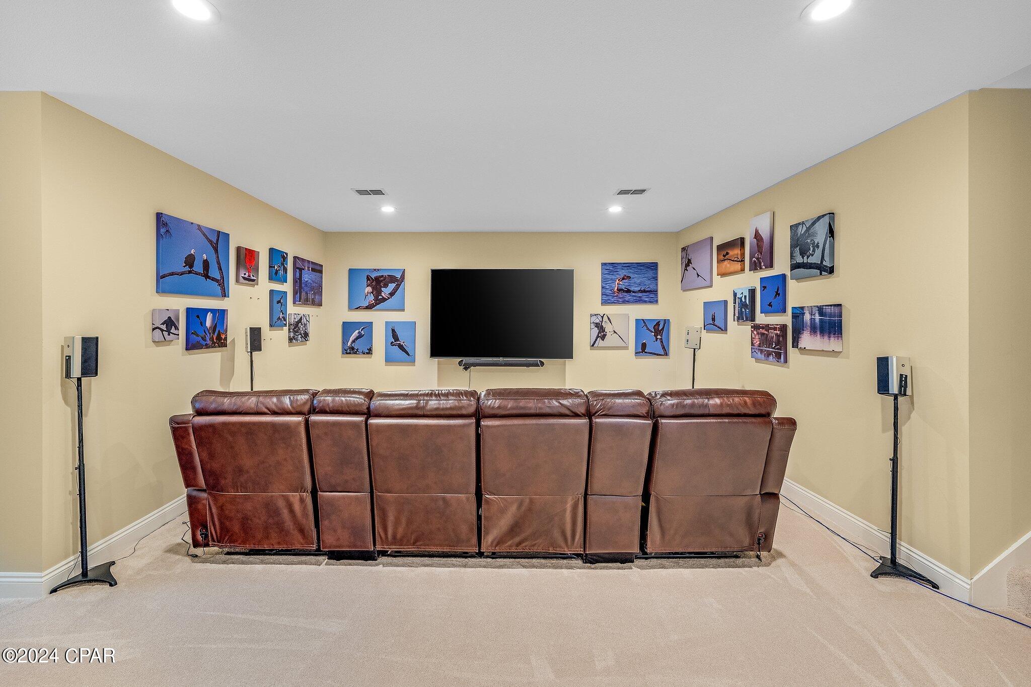 College Point 1st Add - Residential