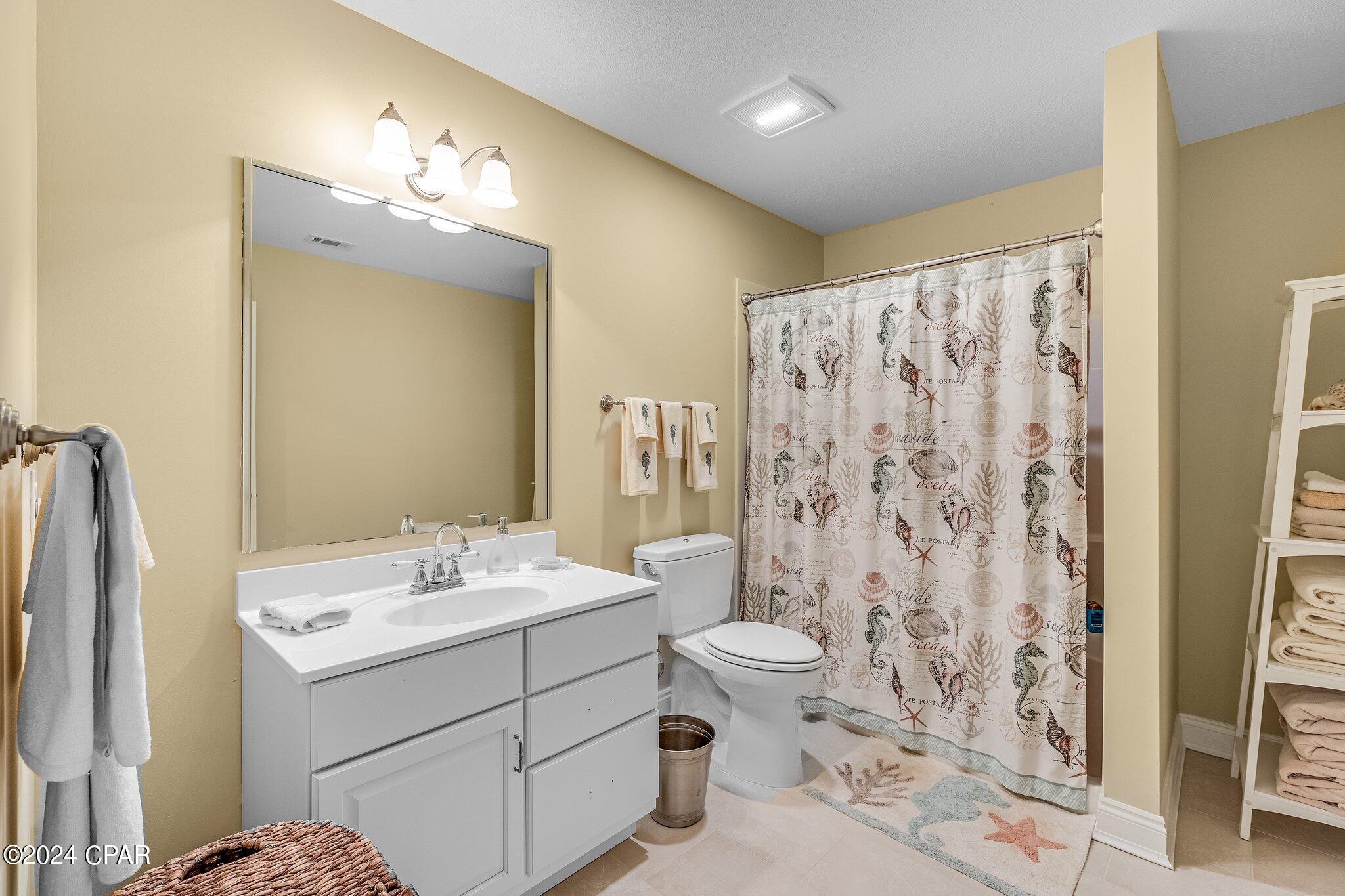 College Point 1st Add - Residential