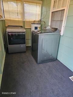 Very nice Florida cottage located close to college and hospital and shopping.  This home features 3 bedrooms, 1 bathroom, kitchen, living and dining combination, original hardwood floors.  Recent updates include roof, exterior painting, and shutters.