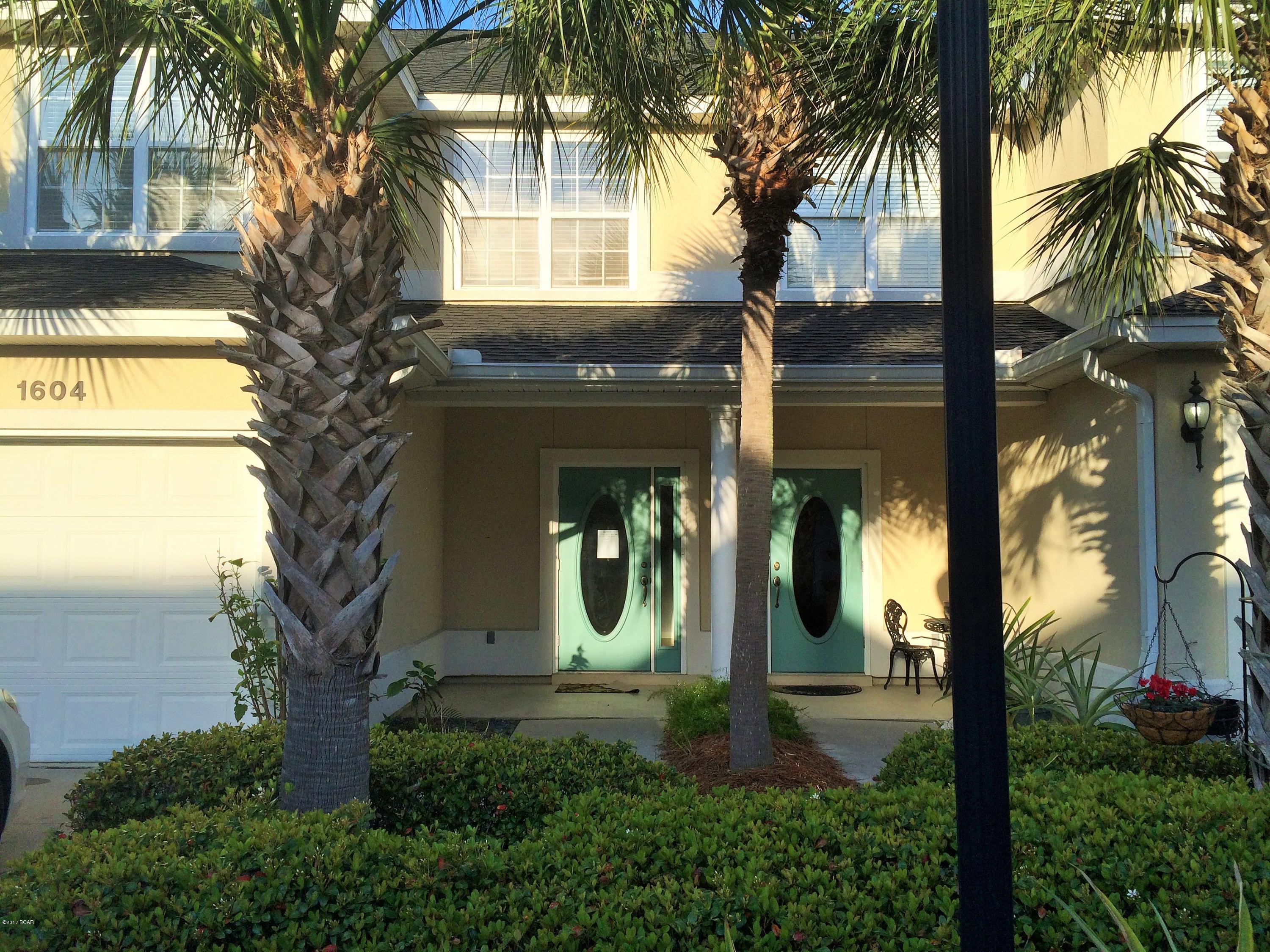 3 Bedroom, 2.5 Bath 2 Story townhome in gated community. Unit was recently painted. Community offers a pool.