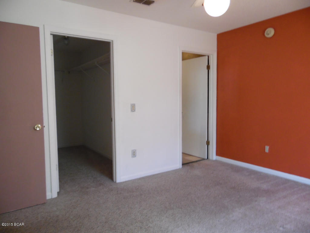 Shadow Bay Unit 2 Replat - Residential