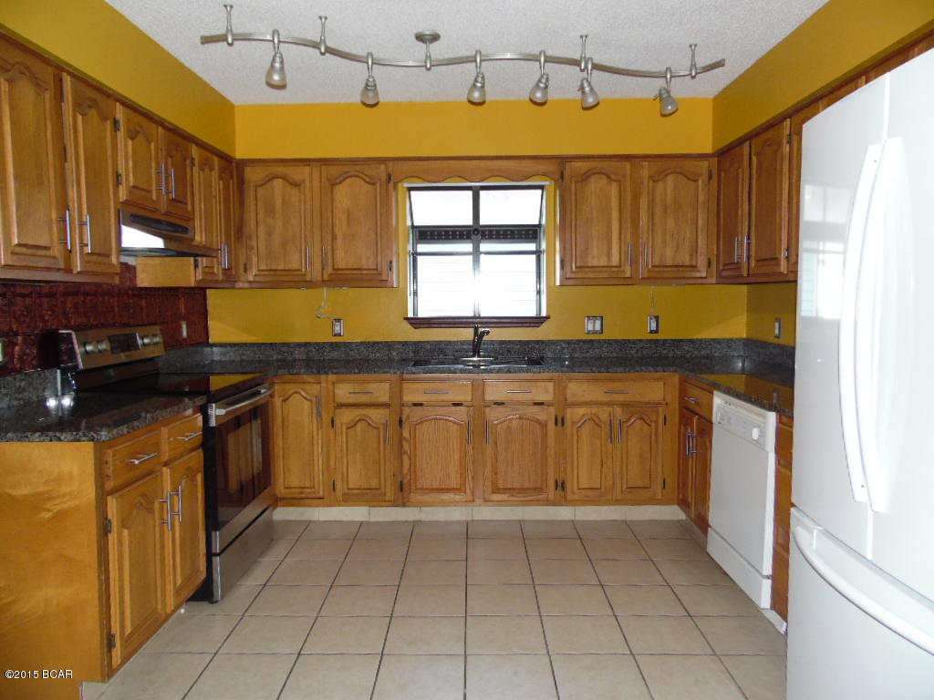 Shadow Bay Unit 2 Replat - Residential