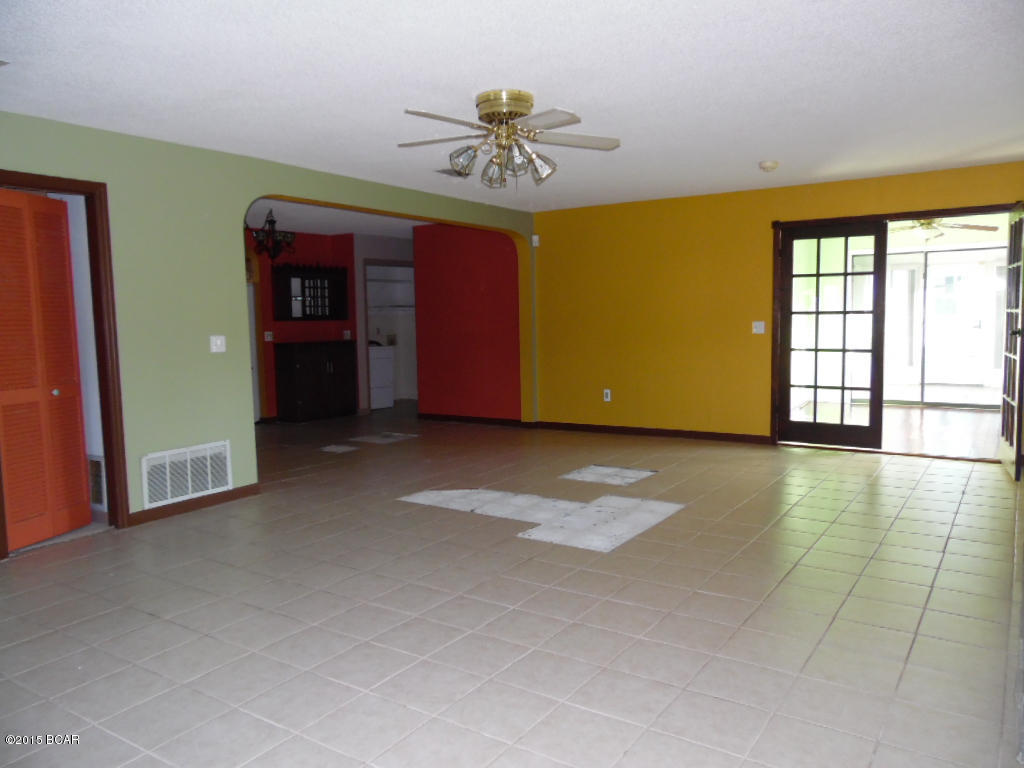 Shadow Bay Unit 2 Replat - Residential
