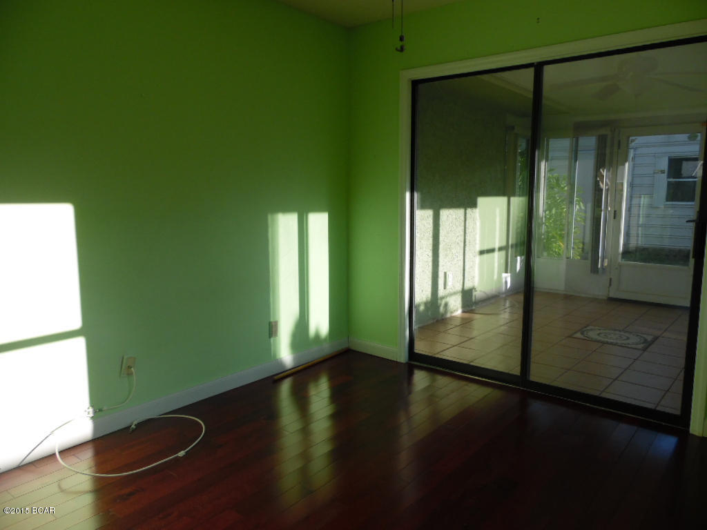 Shadow Bay Unit 2 Replat - Residential