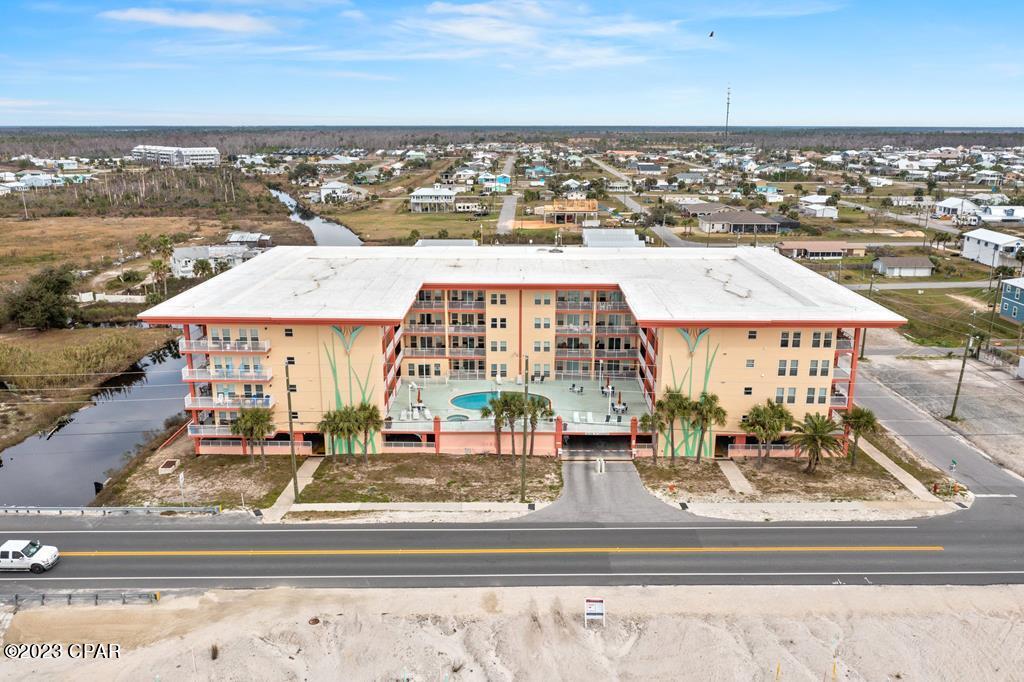 Paradise Shores - Residential