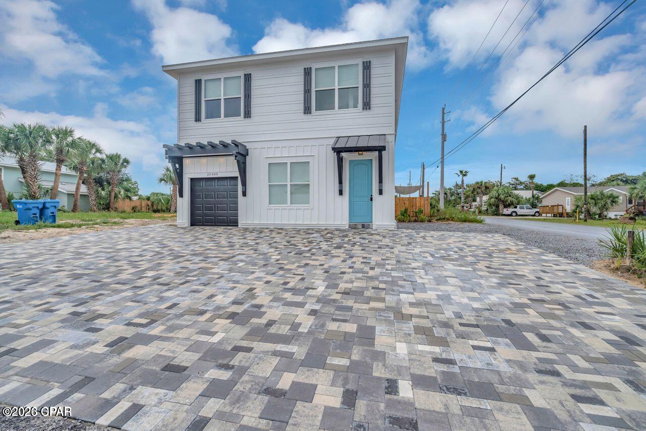 Laguna Beach Estates 7th Add - Residential