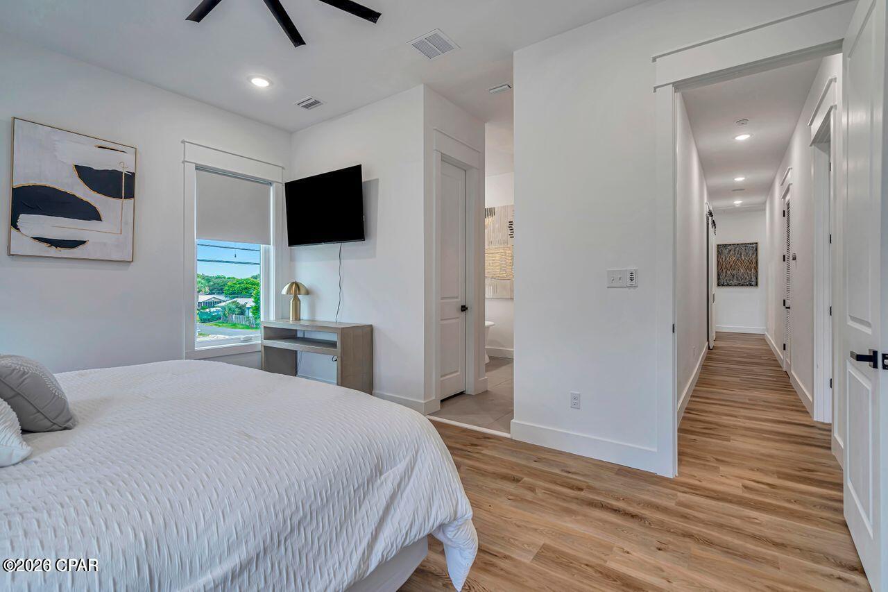 Laguna Beach Estates 7th Add - Residential