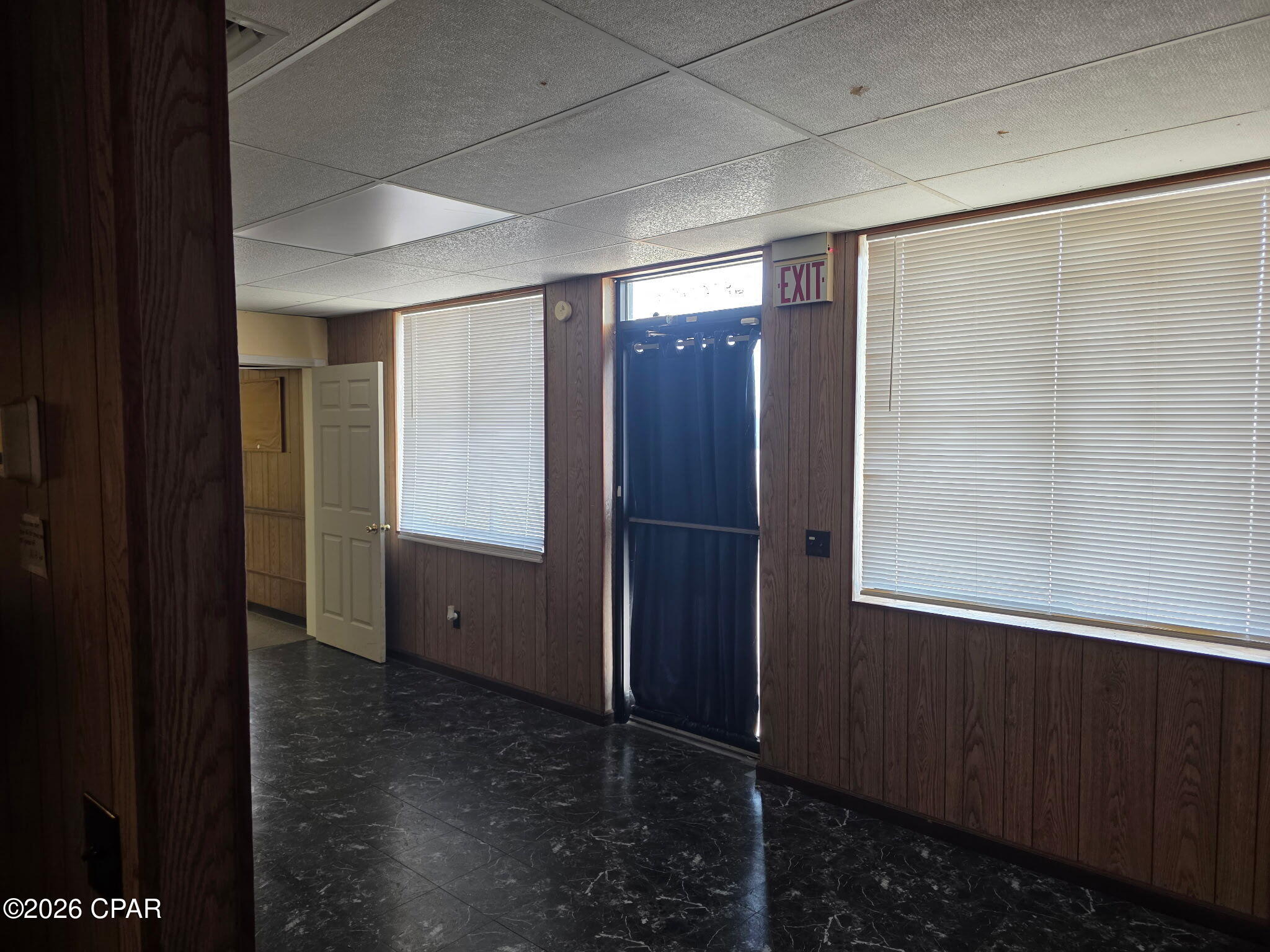 [No Recorded Subdiv] - Commercial Sale