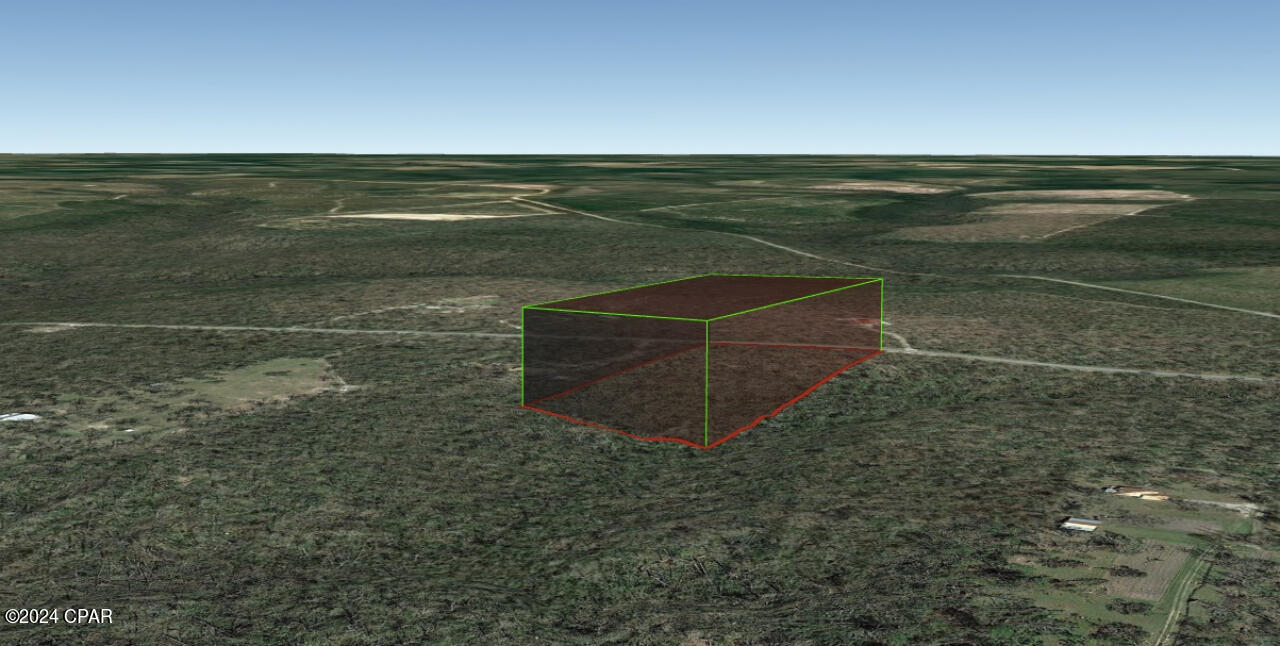 Come & build your dream home on this almost 5.5 Acre flat parcel in Bay County Florida.  Country style living & yet you're only 30 minutes away from the beautiful beaches of Panama City. Suitable for modular, manufactured or single family houses. Requires septic system & well water.