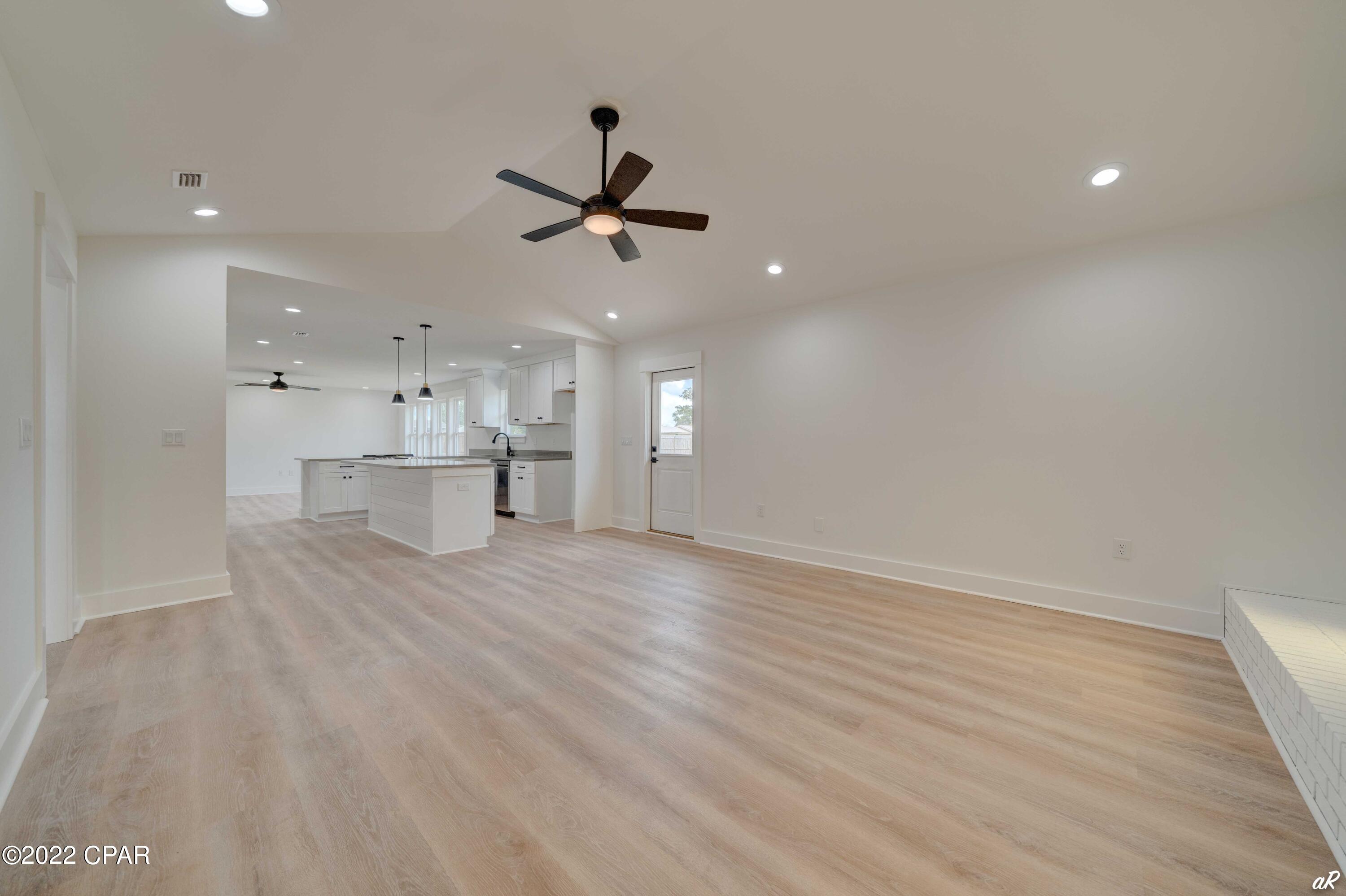 Derby Woods - Residential