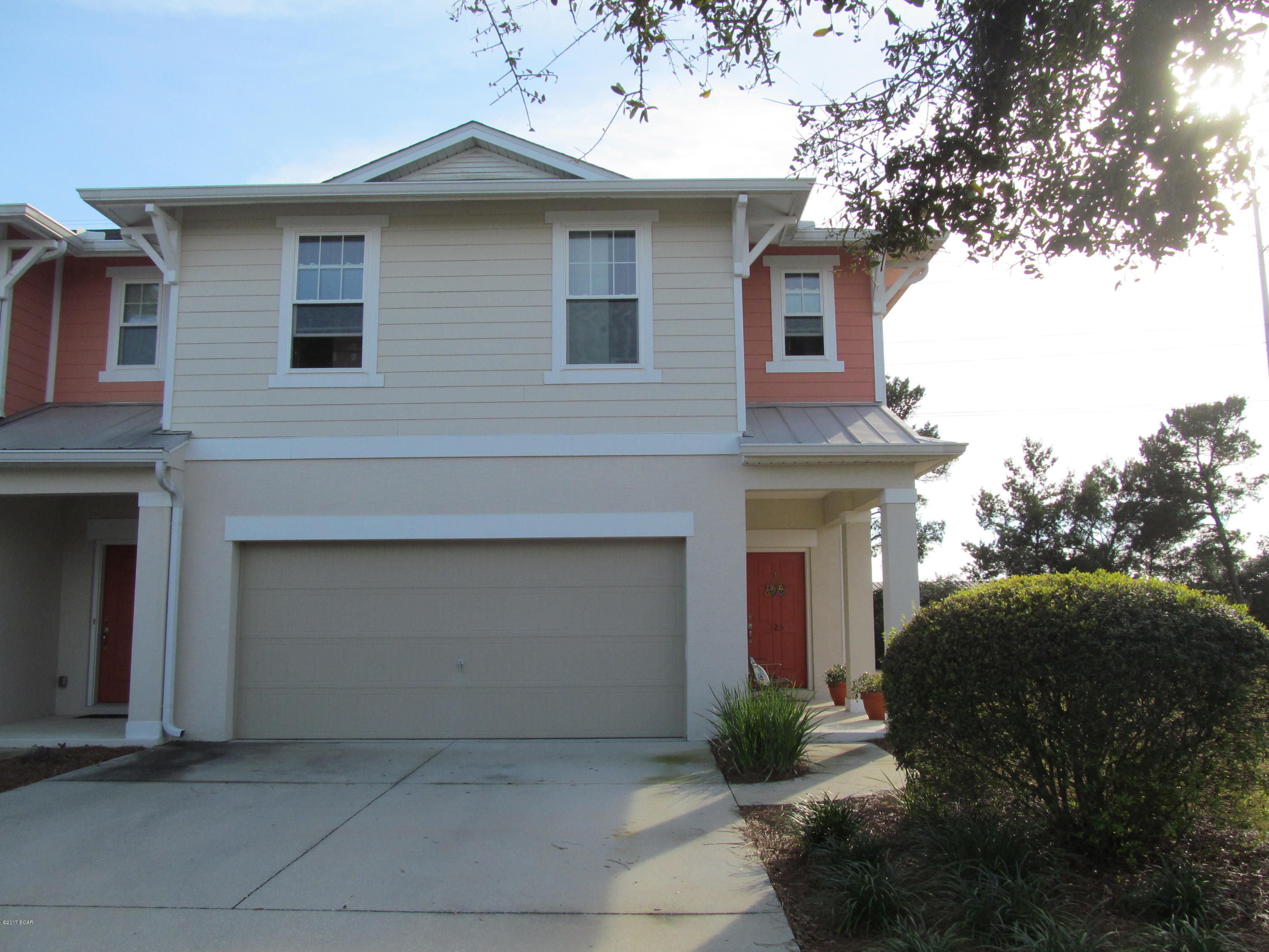 3 bedroom, 2 bath townhome located in Whisper Dunes on the west end of Panama City Beach. Features include all bedrooms upstairs, kitchen with breakfast bar and tiled floor, 1 car garage and covered patio. Only 1 mile to beach with community amenities to include pool, cabana and walking paths.
