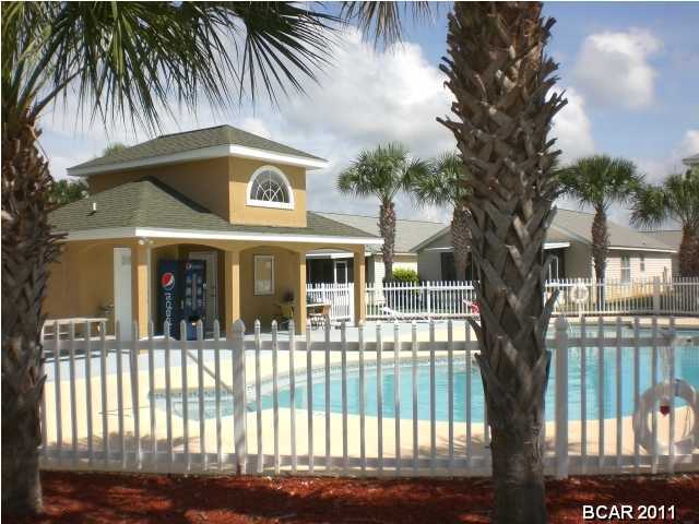 Palm Cove Phase I - Residential Lease