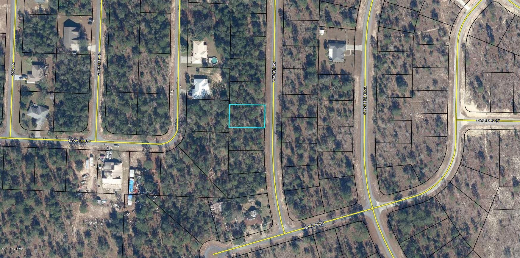 Excellent building lot in the Sunny Hills community. Lot is conveniently located in a desirable area. Sunny Hills is located 25 miles north of Panama City and 18 miles south of Chipley. This community features a popular 18 hole public golf course, Boat Lake swimming beach, and many other fine fishing spots. Great opportunity to invest in the future of the Florida Panhandle while it is still affordable. Buyer to pay Title Insurance, Closing Fee, and Doc Stamps on the Deed (approximately $450).