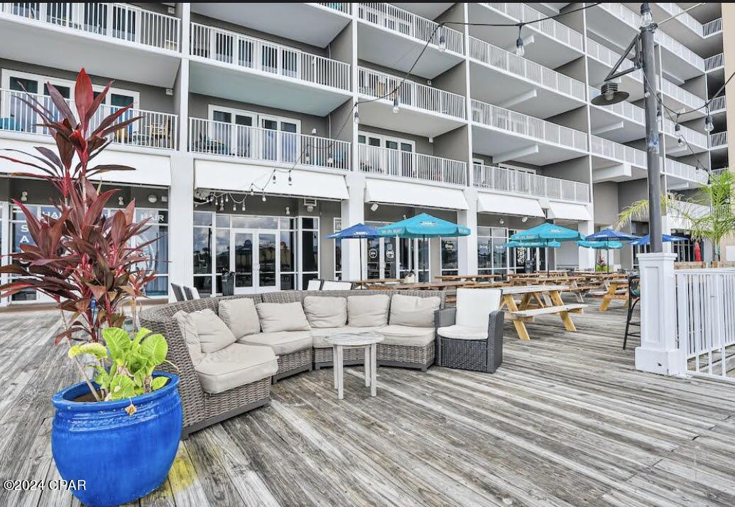 Laketown Wharf - Residential