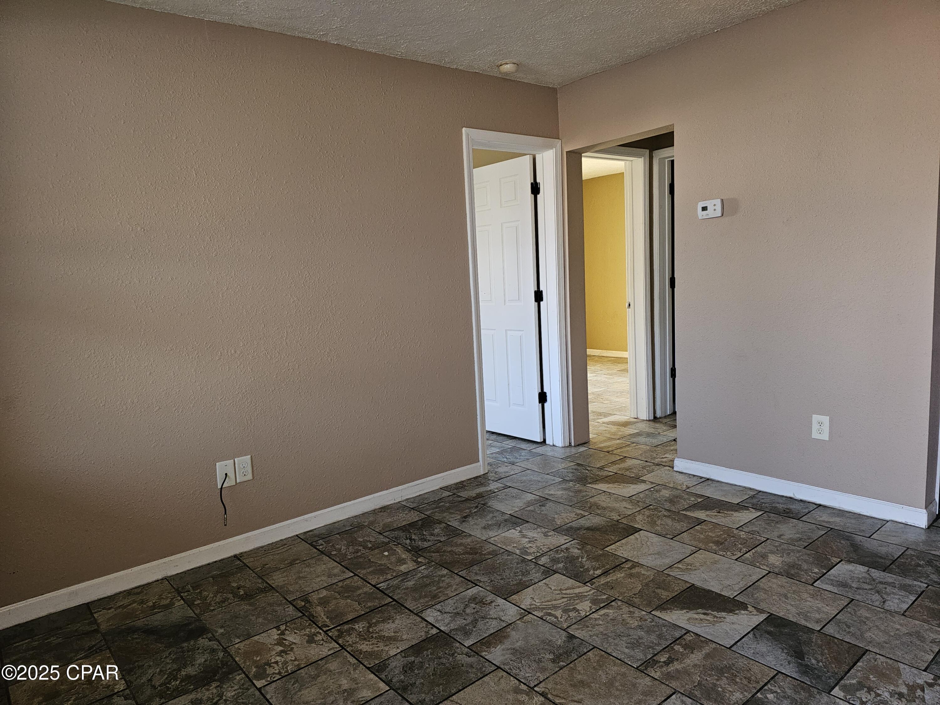 Section 8 accepted.  Move-in ready home. 2-bedroom 1 bath with living room dining area and large kitchen. Both bedrooms are good size, and this included a front and back porch with yard. Close to everything.