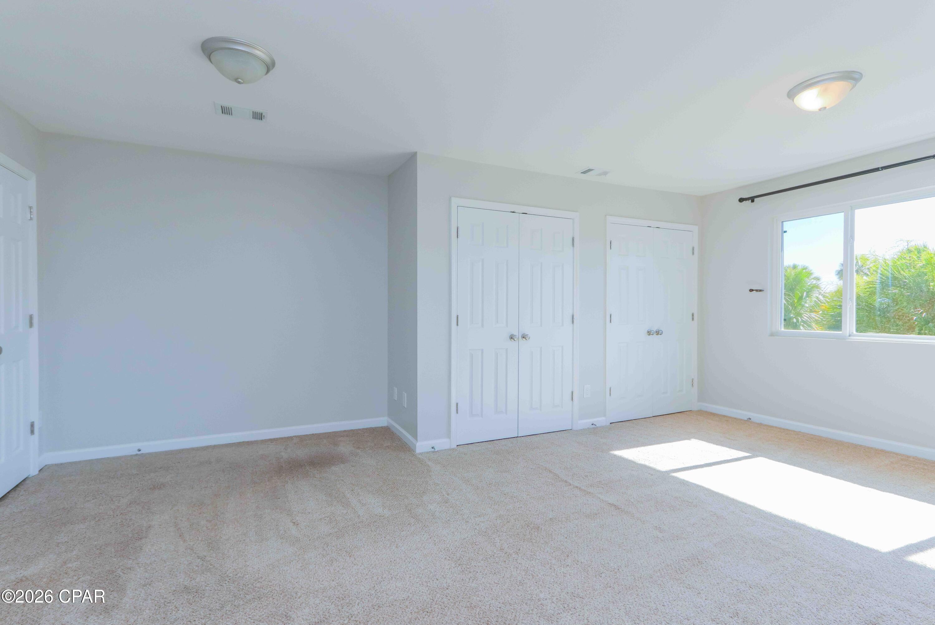 Oakshore Villas Twnhs - Residential