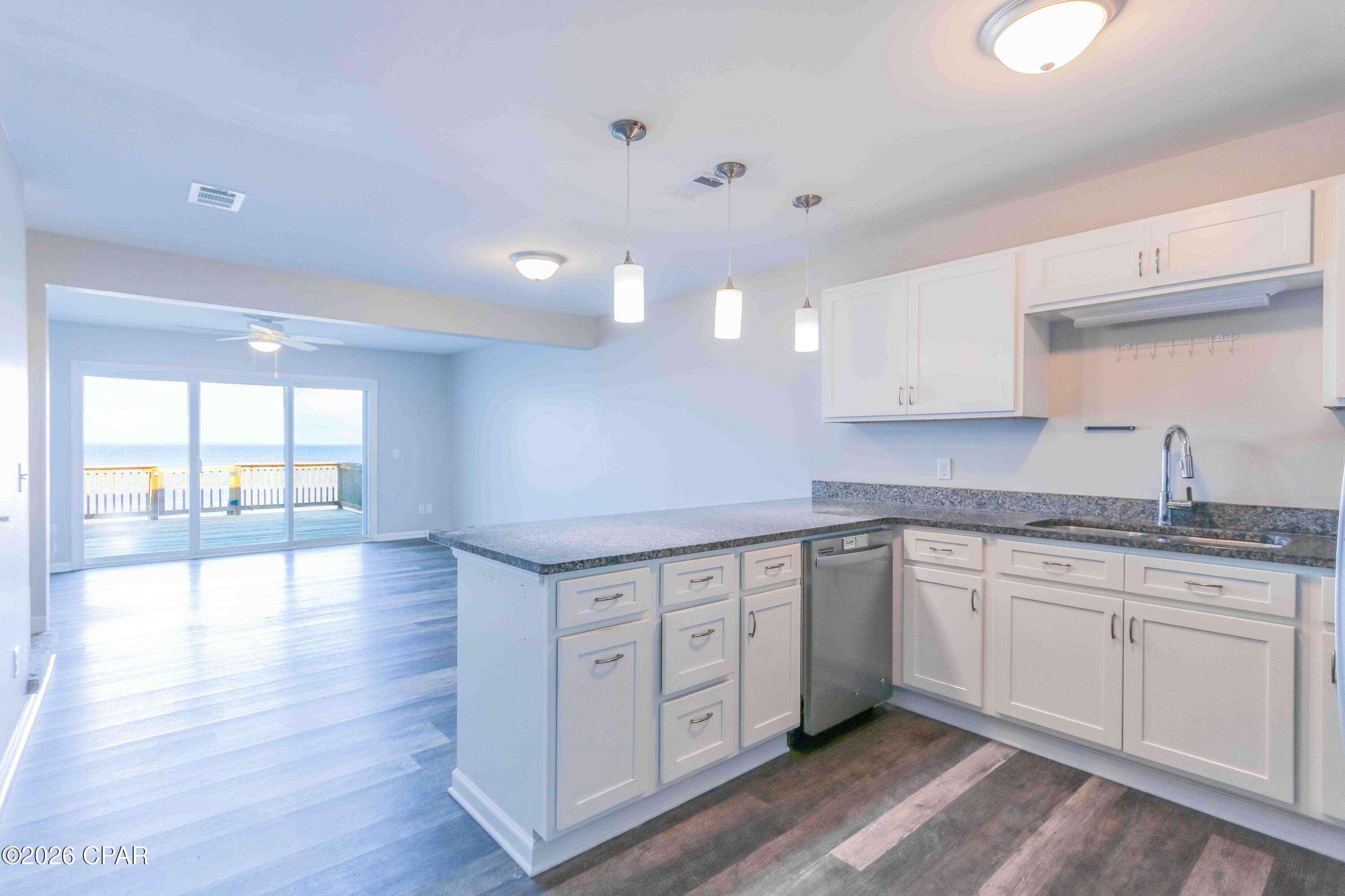 Oakshore Villas Twnhs - Residential