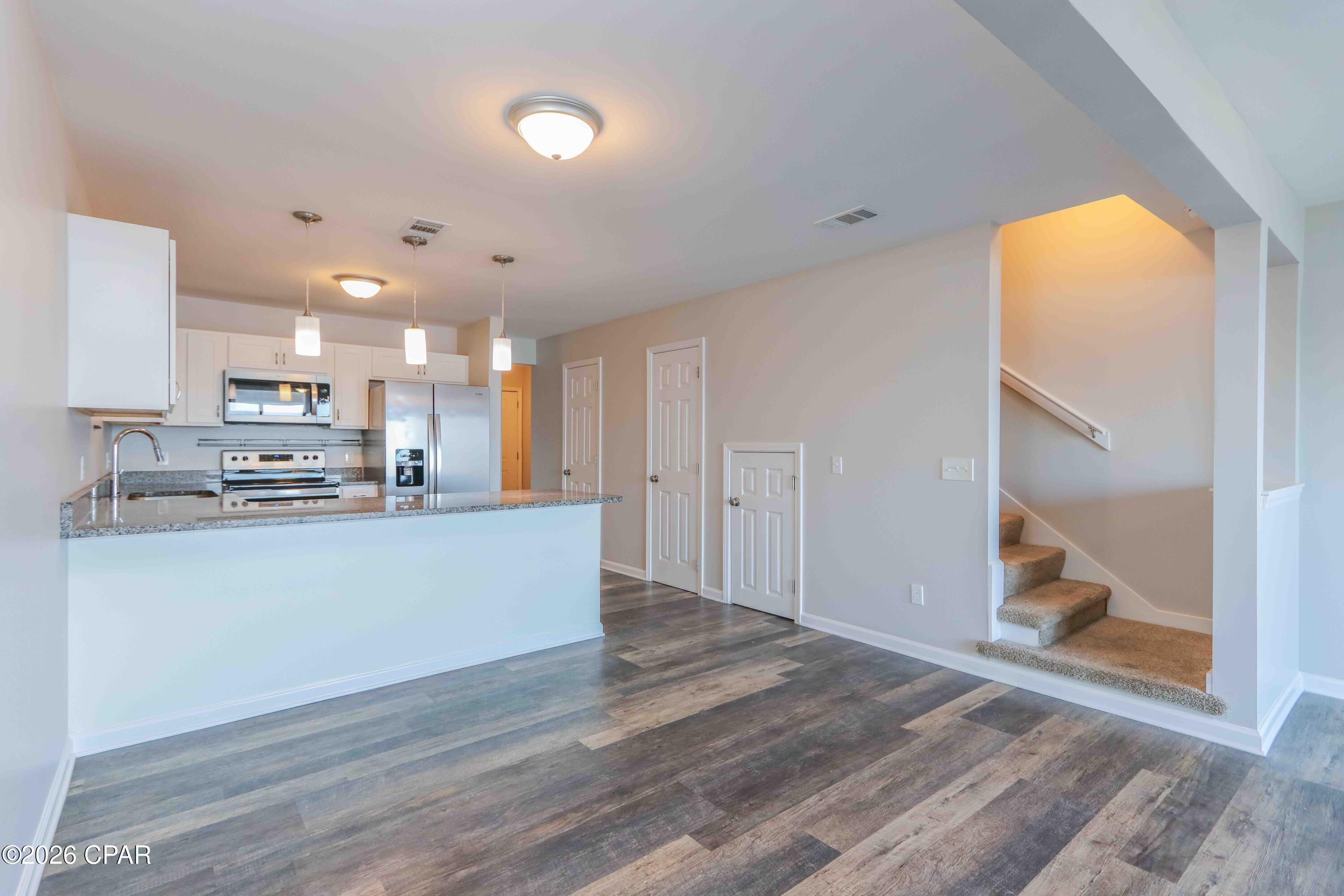 Oakshore Villas Twnhs - Residential