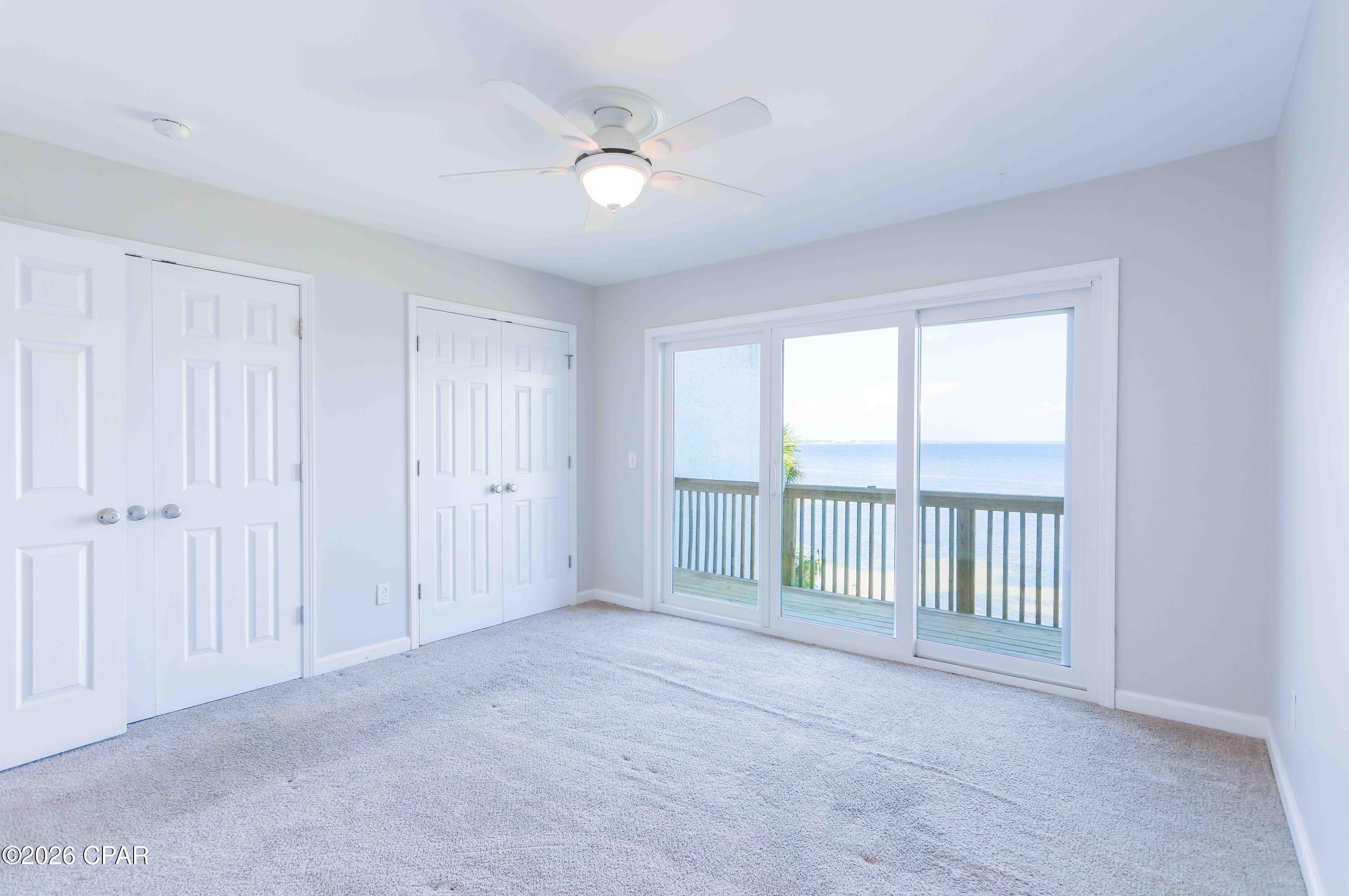 Oakshore Villas Twnhs - Residential