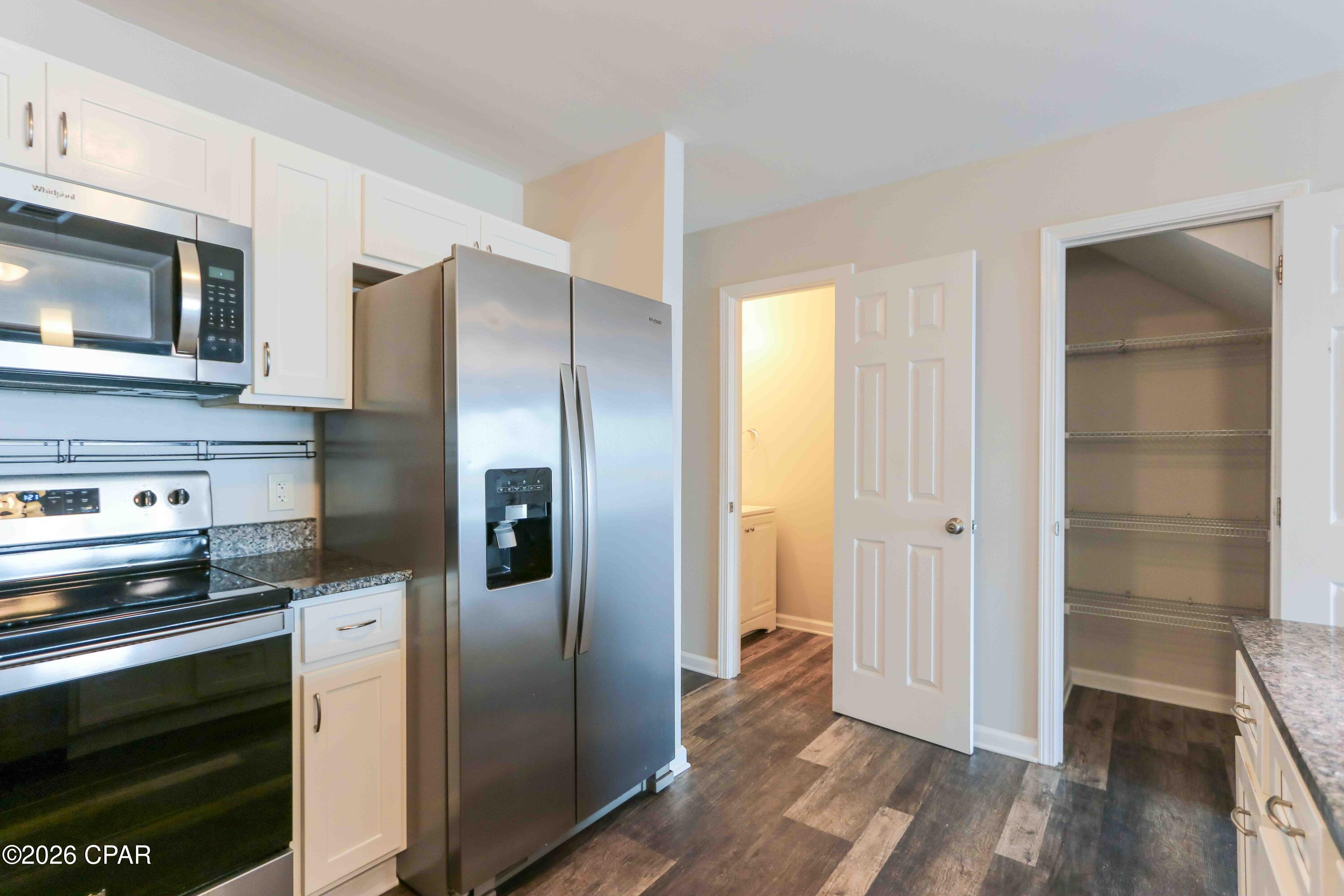 Oakshore Villas Twnhs - Residential