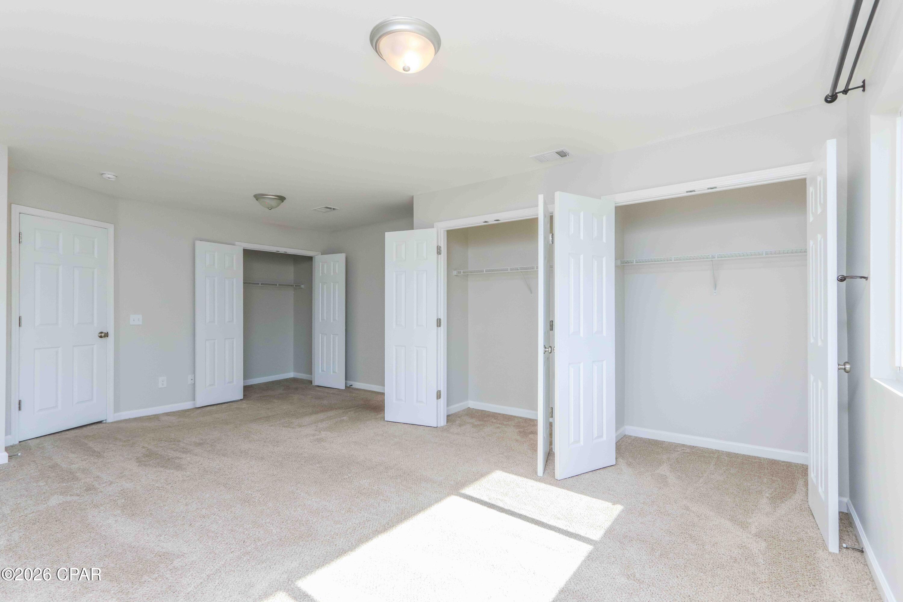 Oakshore Villas Twnhs - Residential