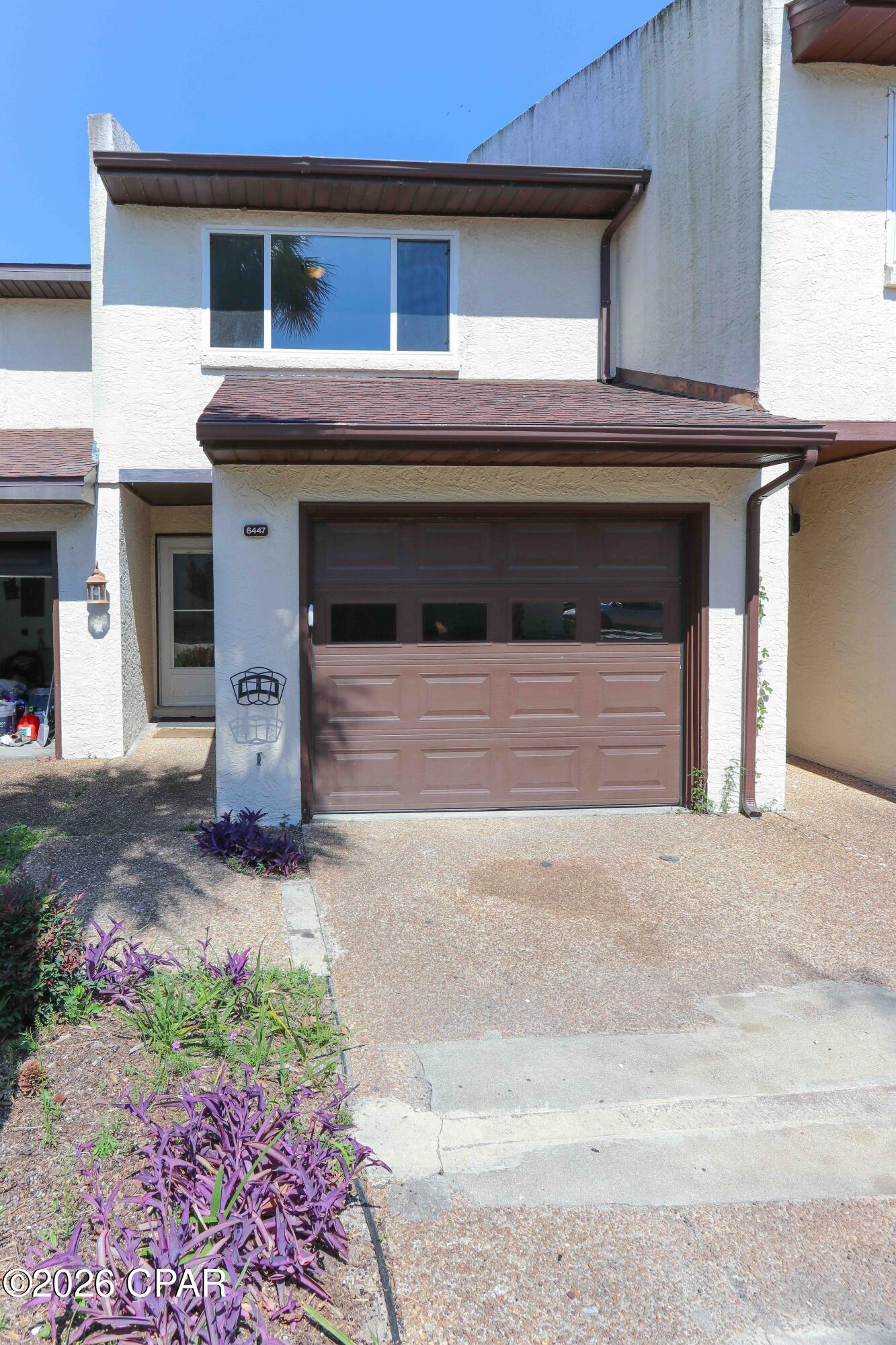 Oakshore Villas Twnhs - Residential