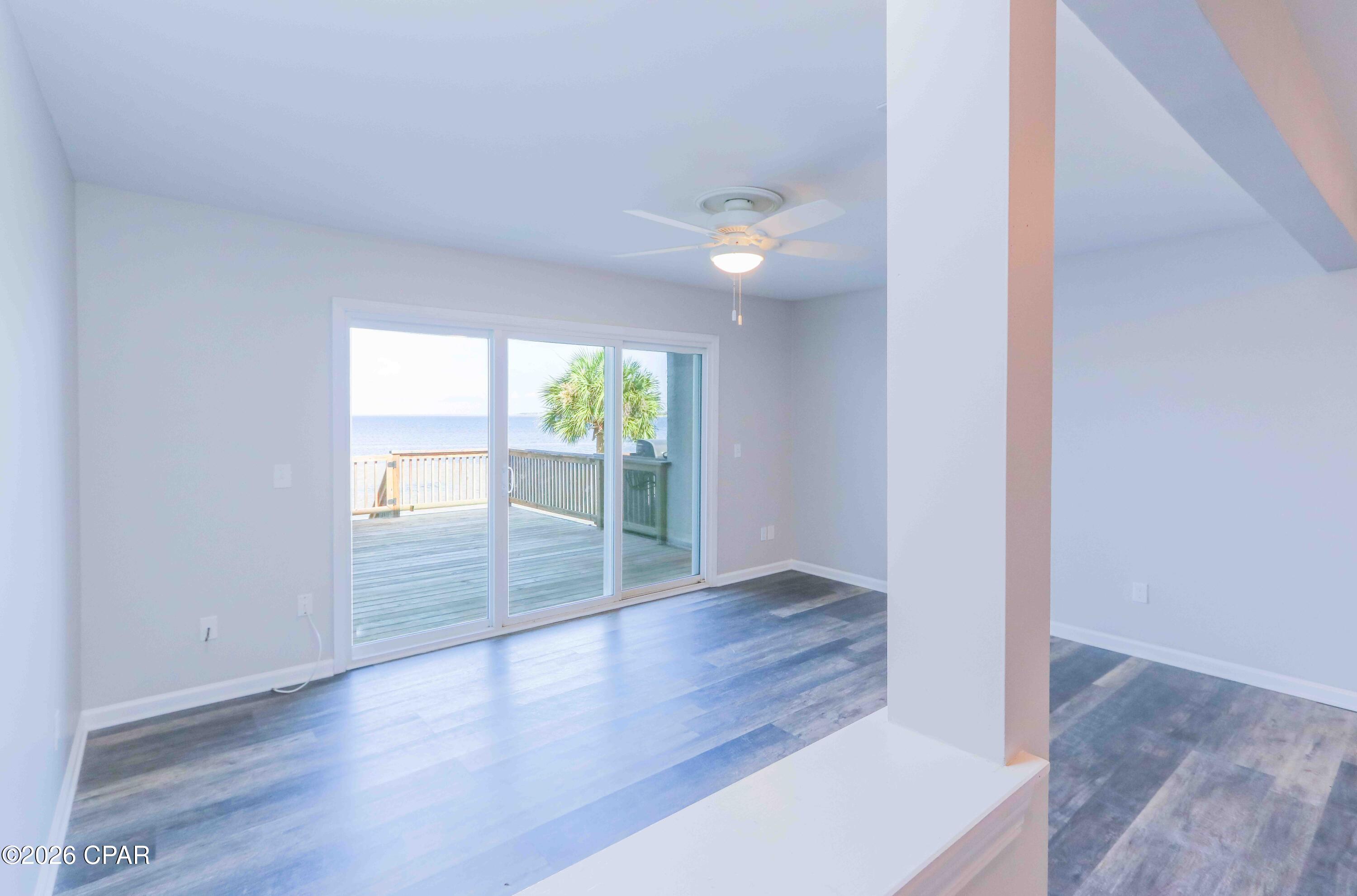 Oakshore Villas Twnhs - Residential
