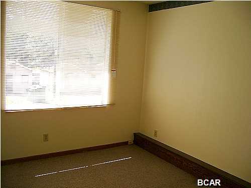 Bay Park Manor - Residential Lease