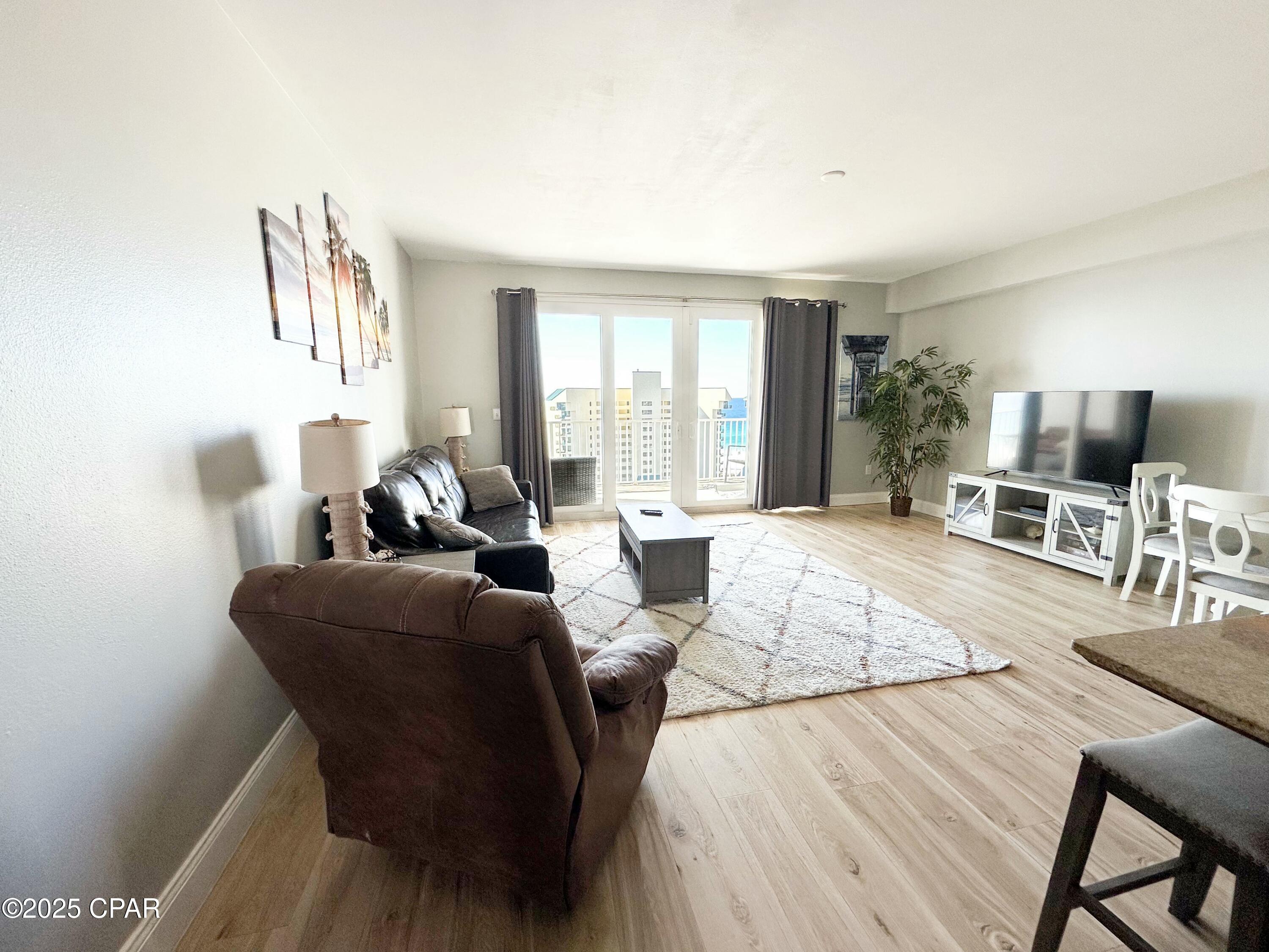 Laketown Wharf - Residential