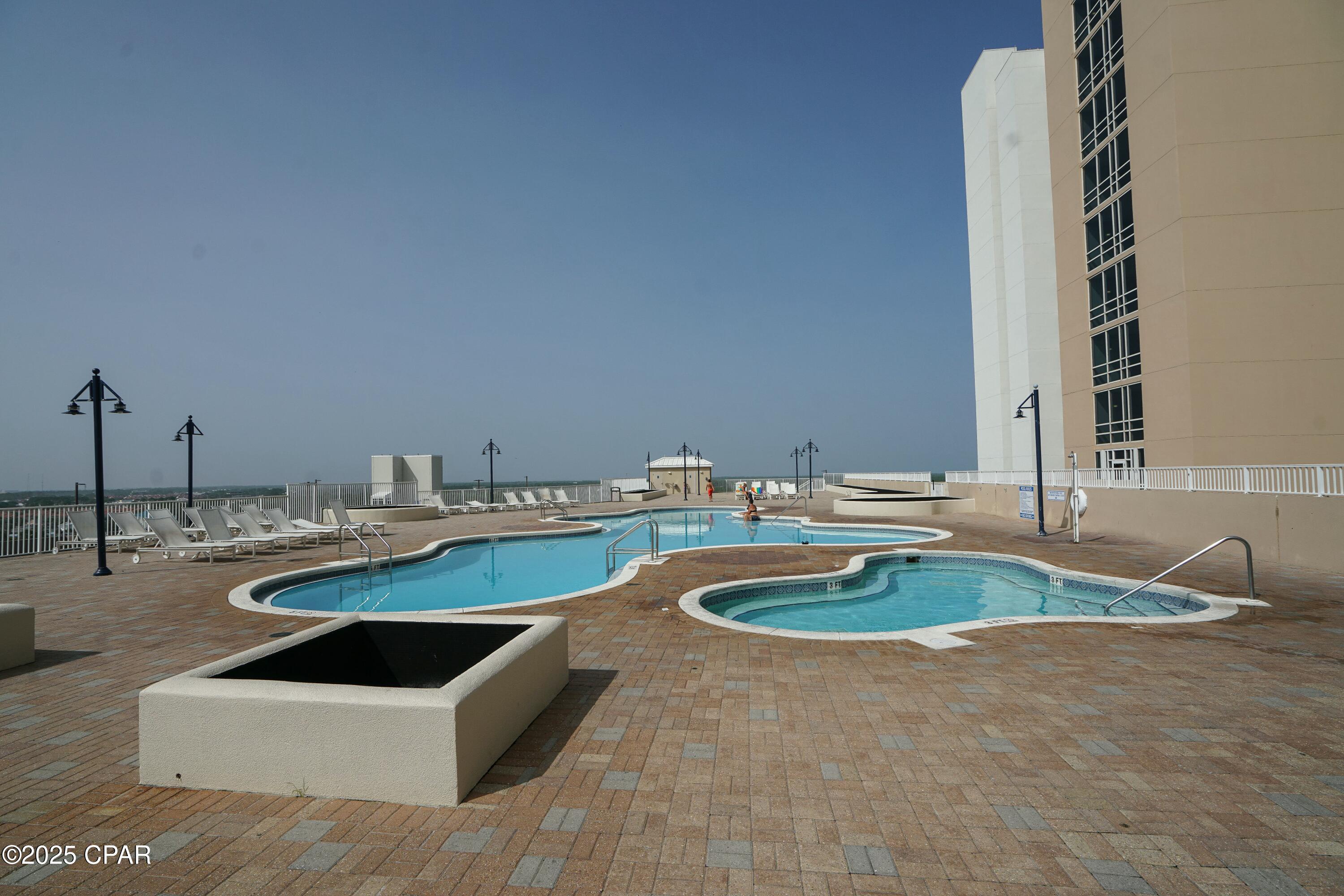 Laketown Wharf - Residential