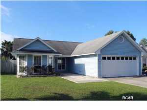 Beautiful 3br/2ba home in a quiet neighborhood right off Back Beach Road with easy access to the Hathaway bridge and Thomas Drive. Age, Square Footage, and room sizes approx., if important please verify.