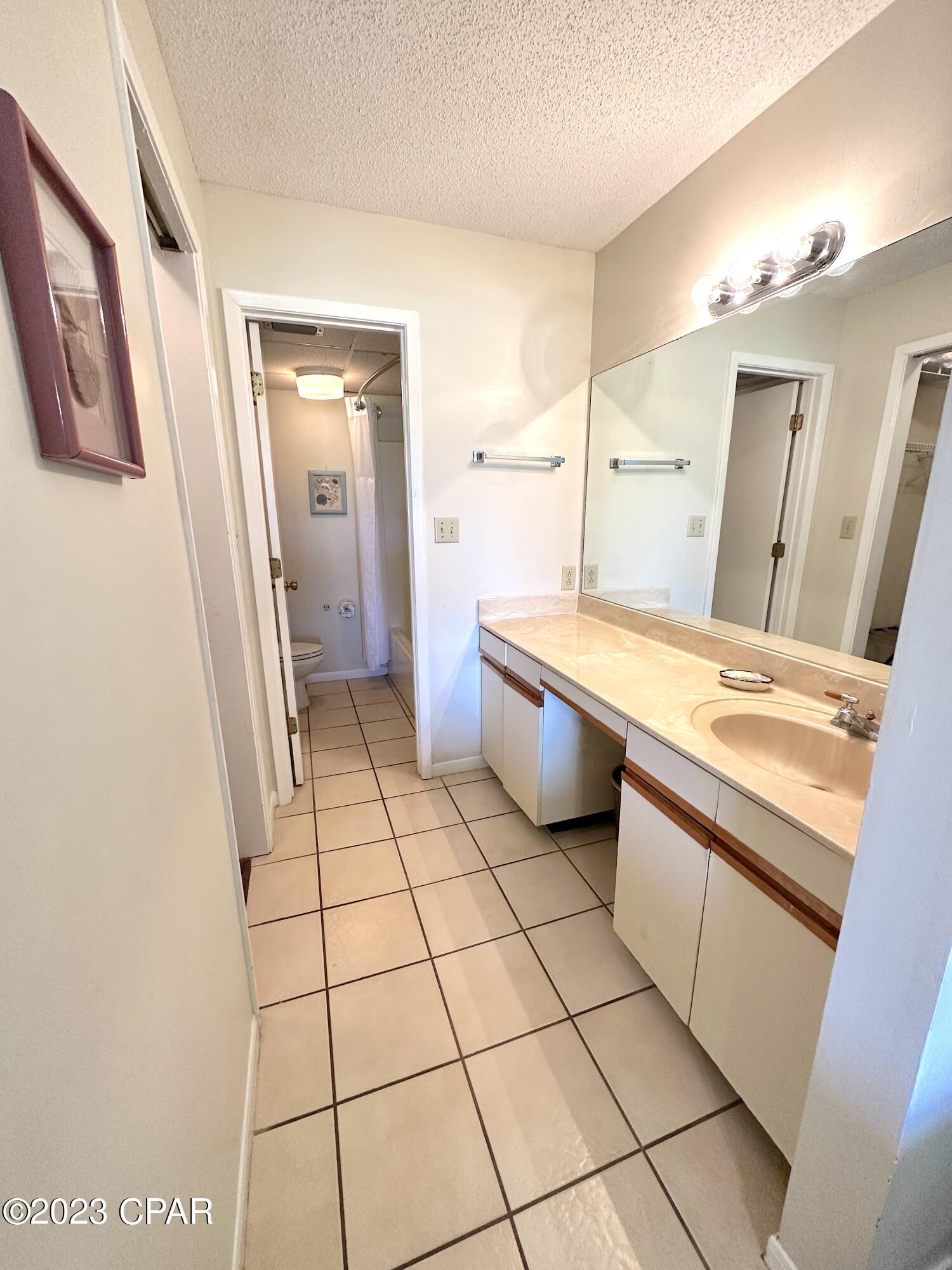 Edgewater Golf Villas V-A - Residential