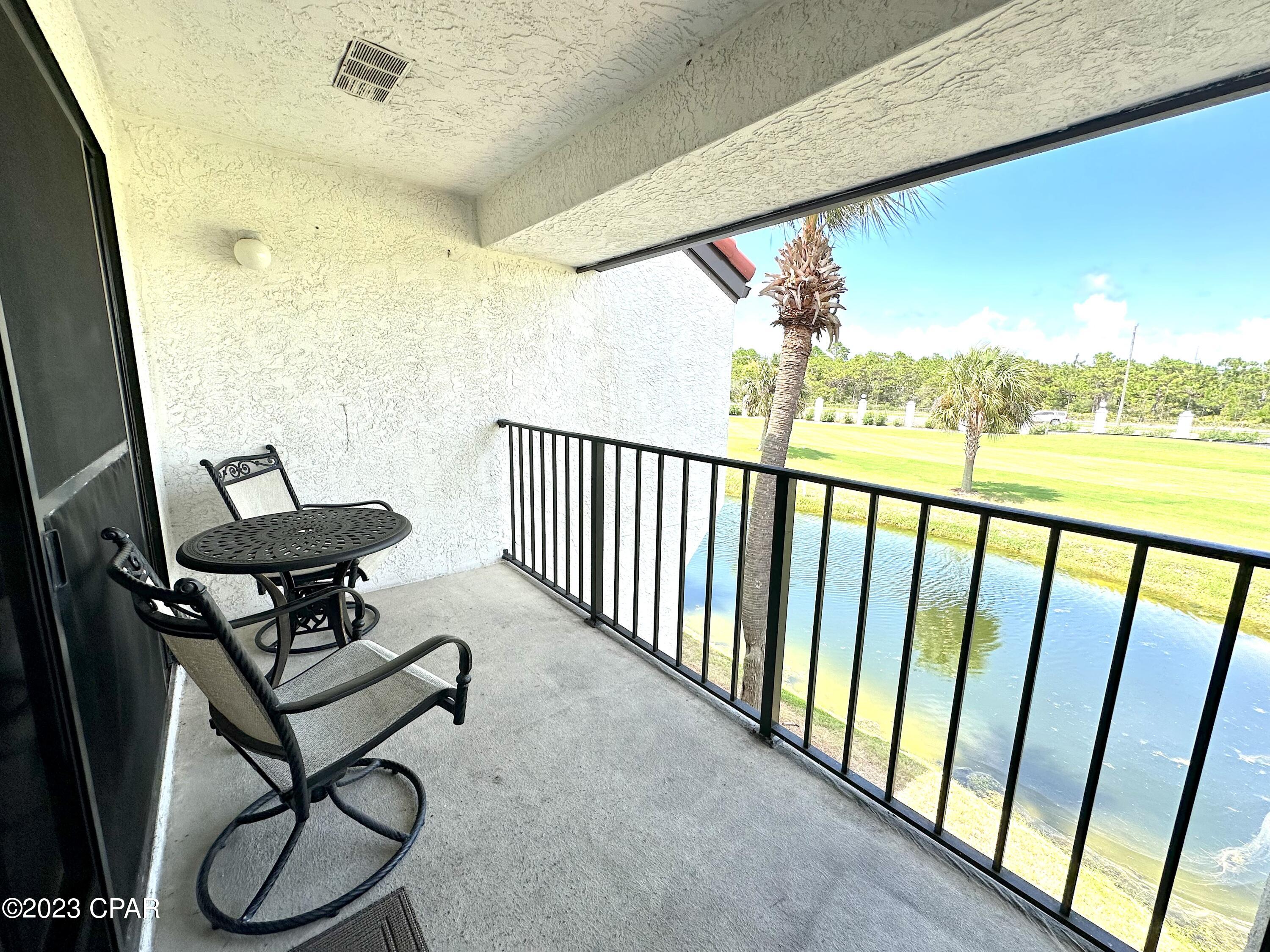 Edgewater Golf Villas V-A - Residential