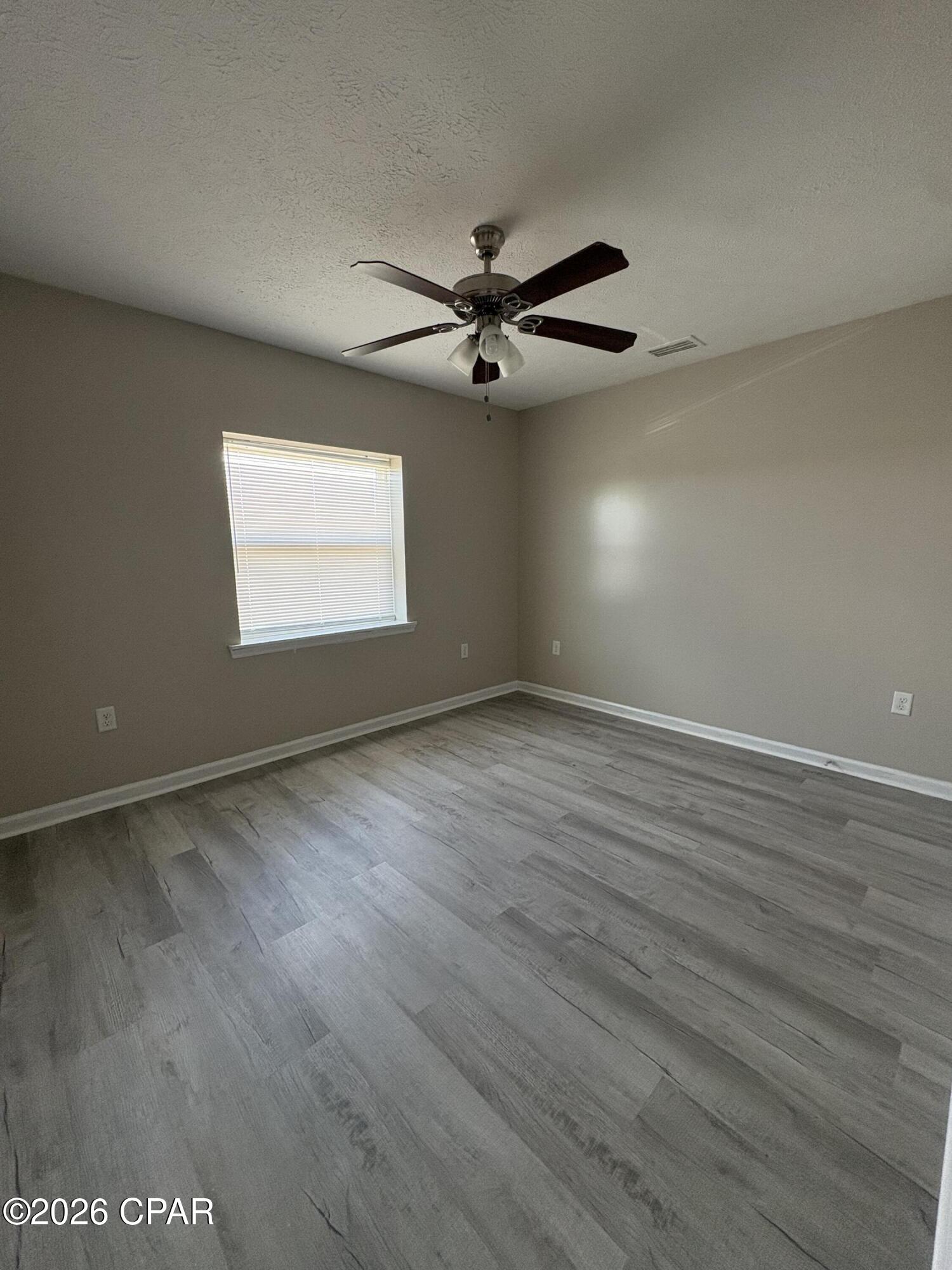 [No Recorded Subdiv] - Commercial Sale