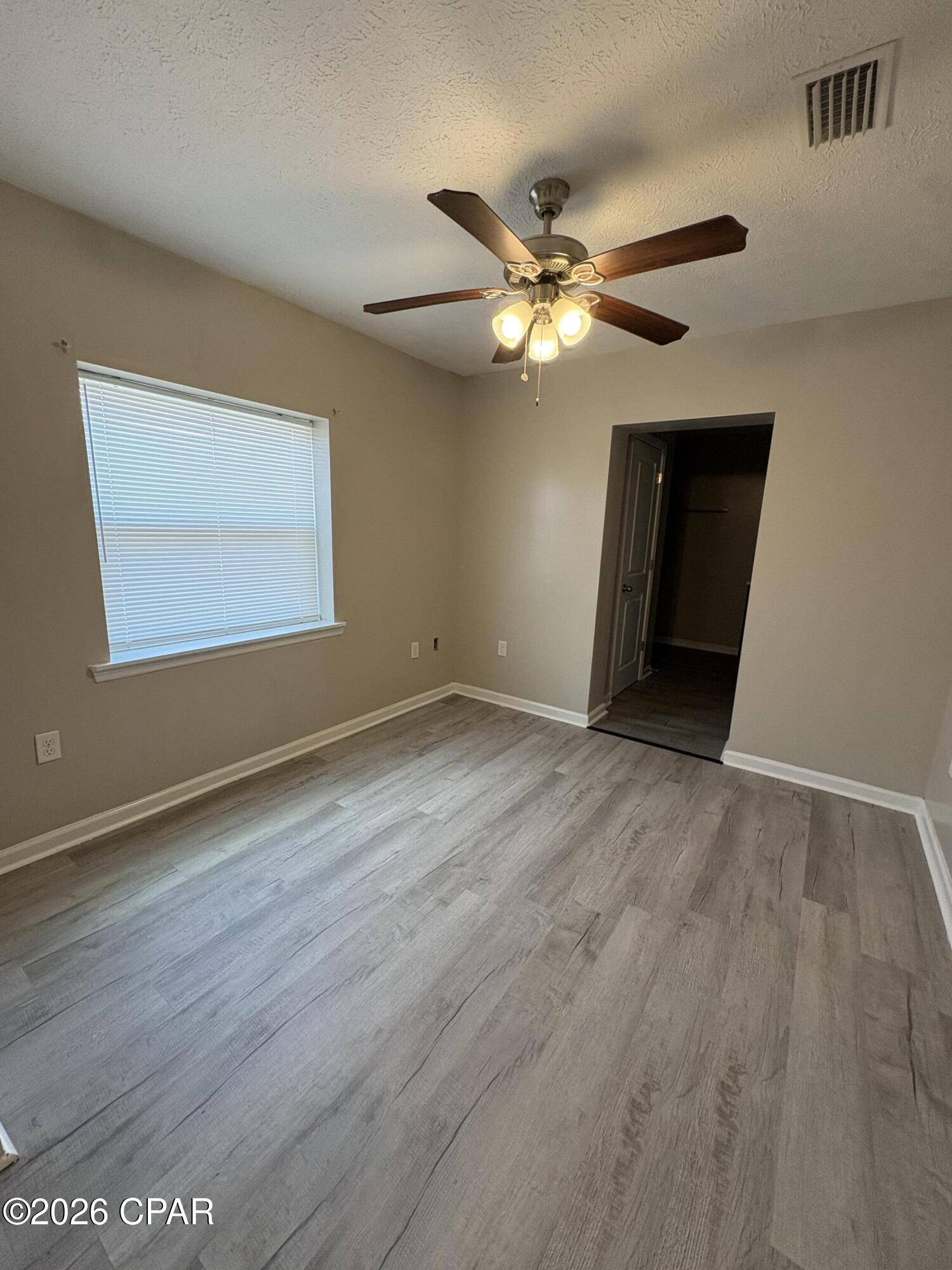 [No Recorded Subdiv] - Commercial Sale